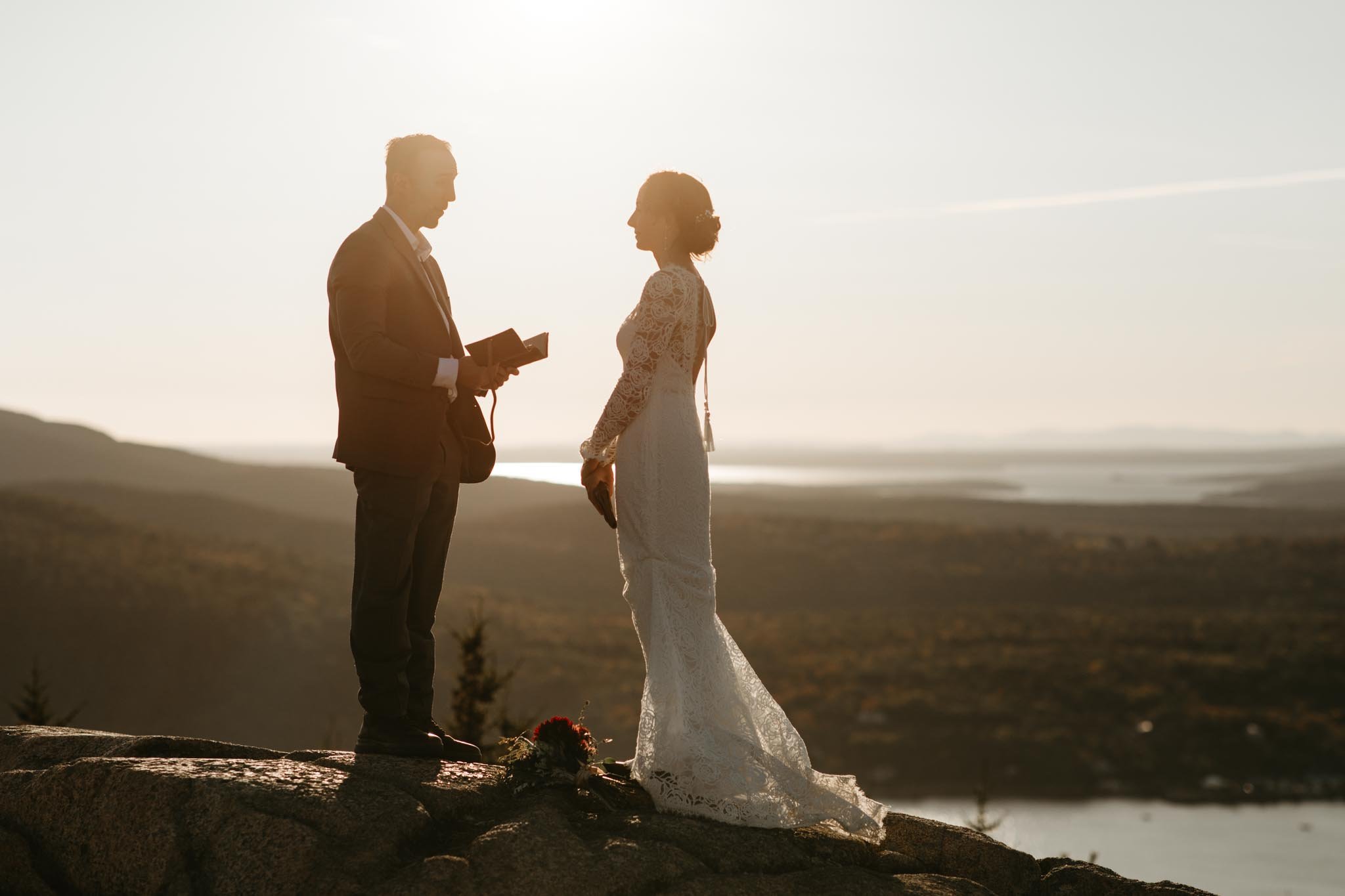 hiking_elopement_in_acadia_national_park_maine-153.jpg