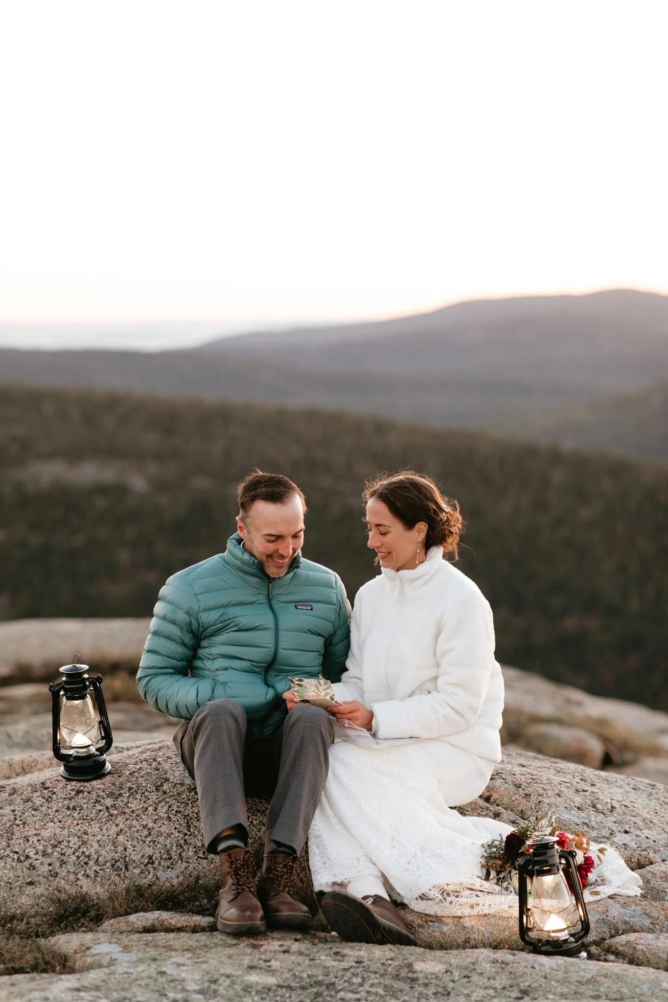 hiking_elopement_in_acadia_national_park_maine-195.jpg