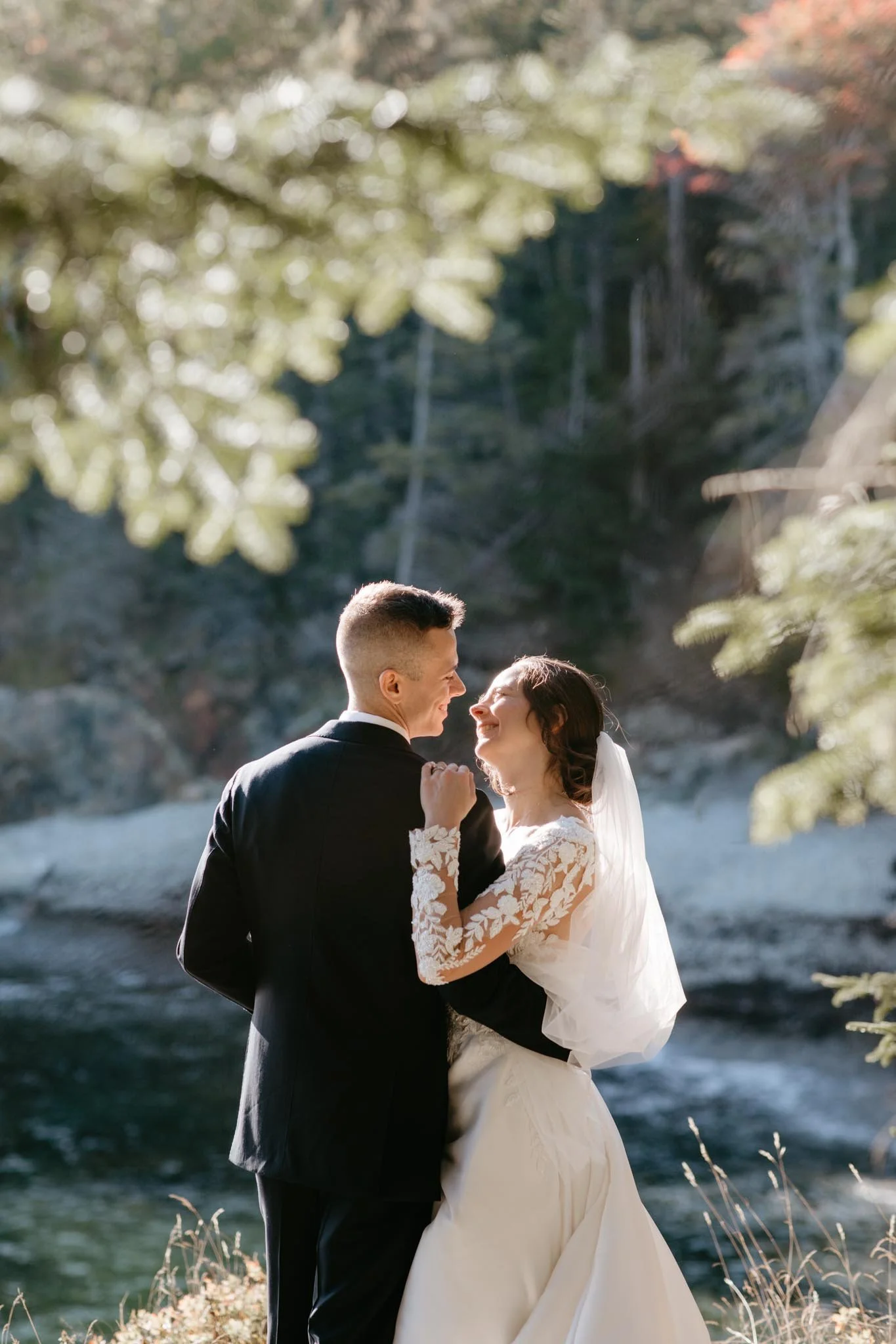 wedding-at-little-hunters-beach-in-acadia-national-park-nicole-daacke-photography-155.jpg