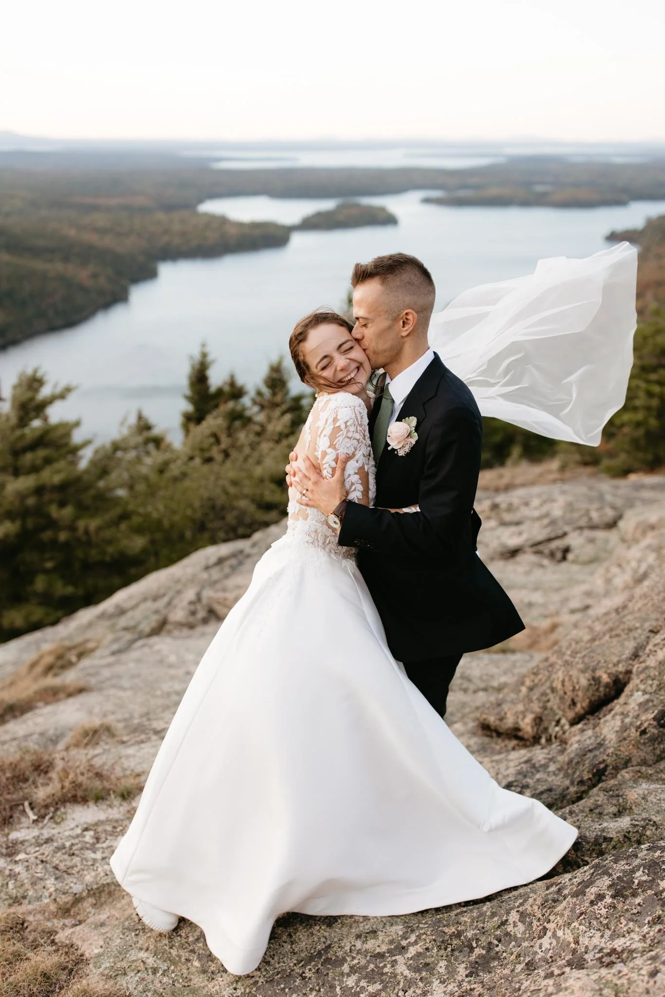 wedding-at-little-hunters-beach-in-acadia-national-park-nicole-daacke-photography-179.jpg