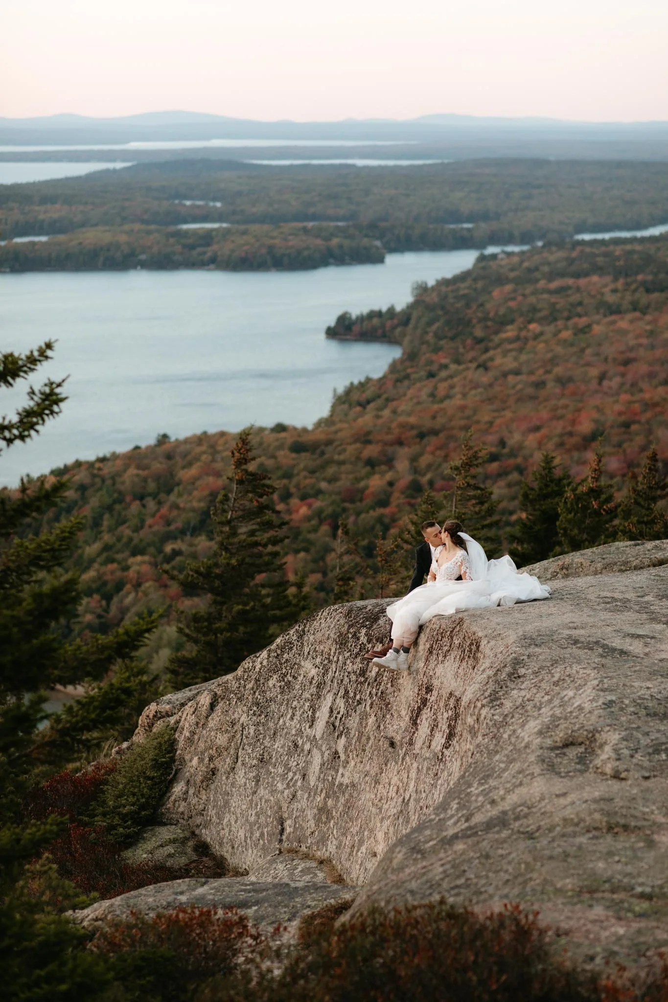 wedding-at-little-hunters-beach-in-acadia-national-park-nicole-daacke-photography-187.jpg