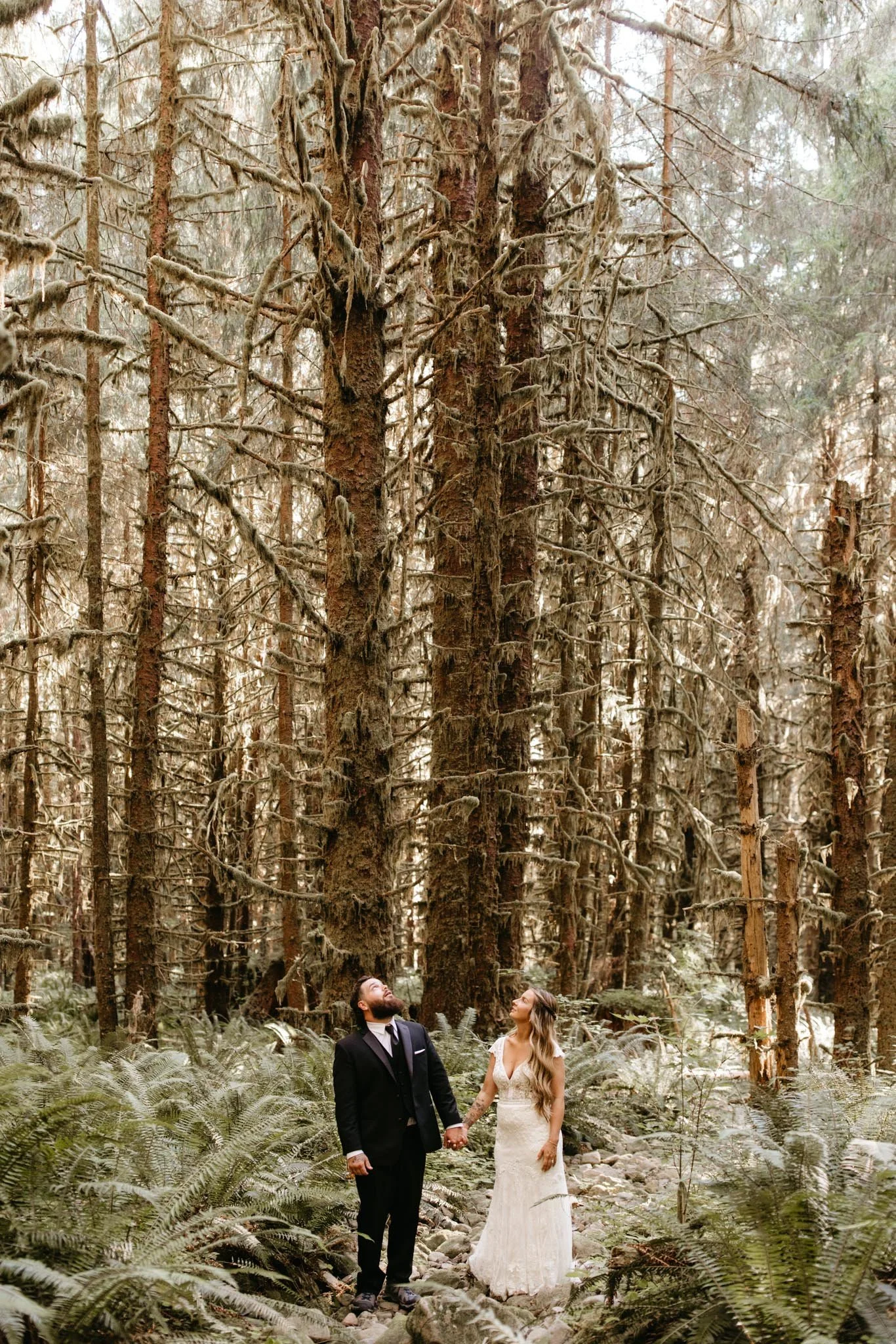 Olympic-National-Park-elopement-with-family-Nicole-Daacke-Photography-63.jpg