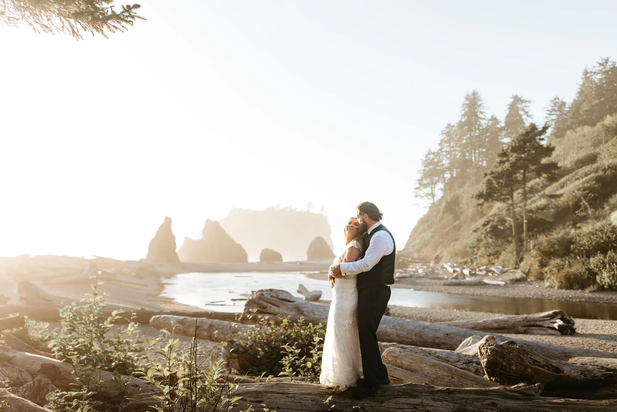 Olympic-National-Park-elopement-with-family-Nicole-Daacke-Photography-76.jpg