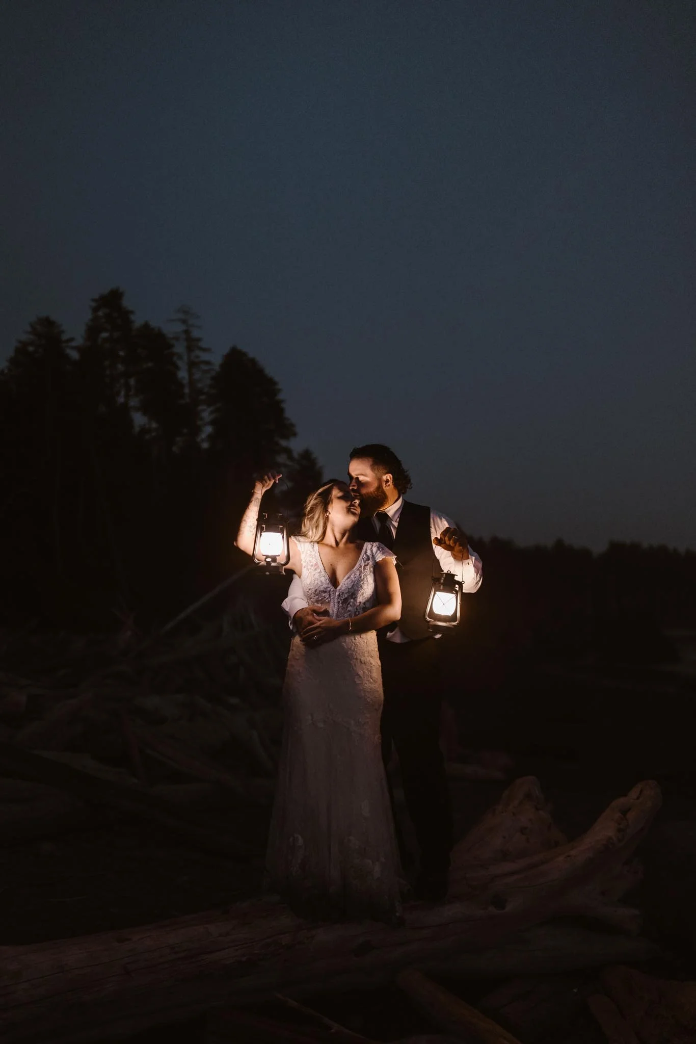 Olympic-National-Park-elopement-with-family-Nicole-Daacke-Photography-111.jpg