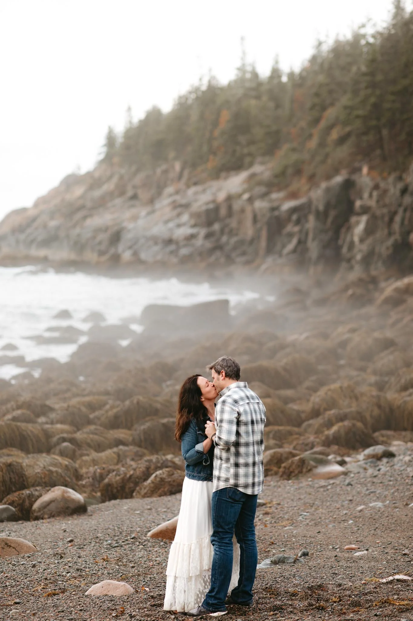 destination-wedding-in-acadia-national-park-nicole-daacke-photography-35.jpg