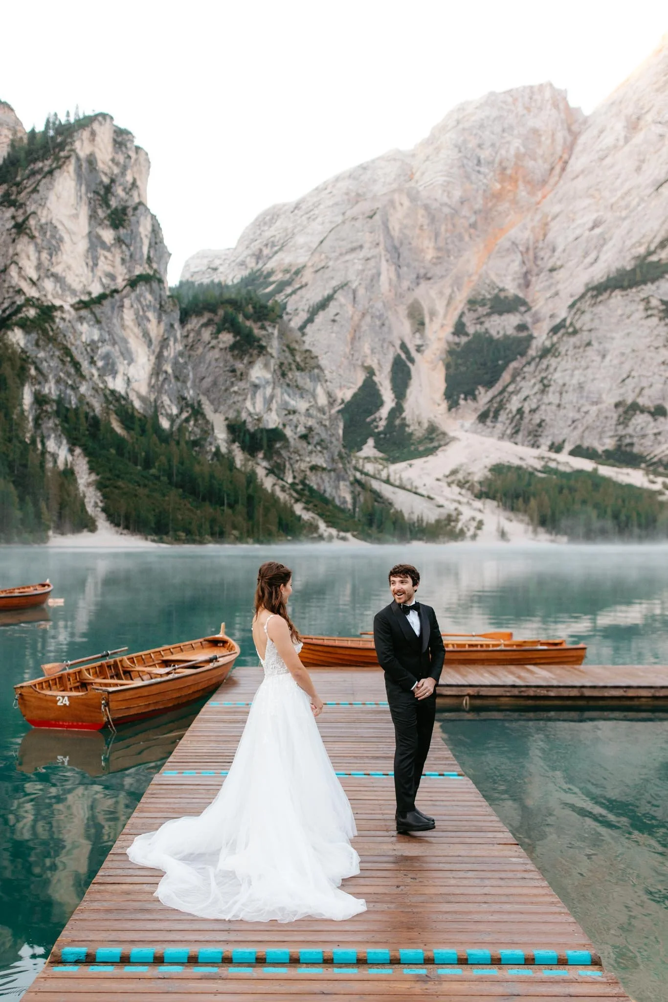 elopement-at-lago-di-braies-boathouse-in-the-dolomites-nicole-daacke-photography-108.jpg