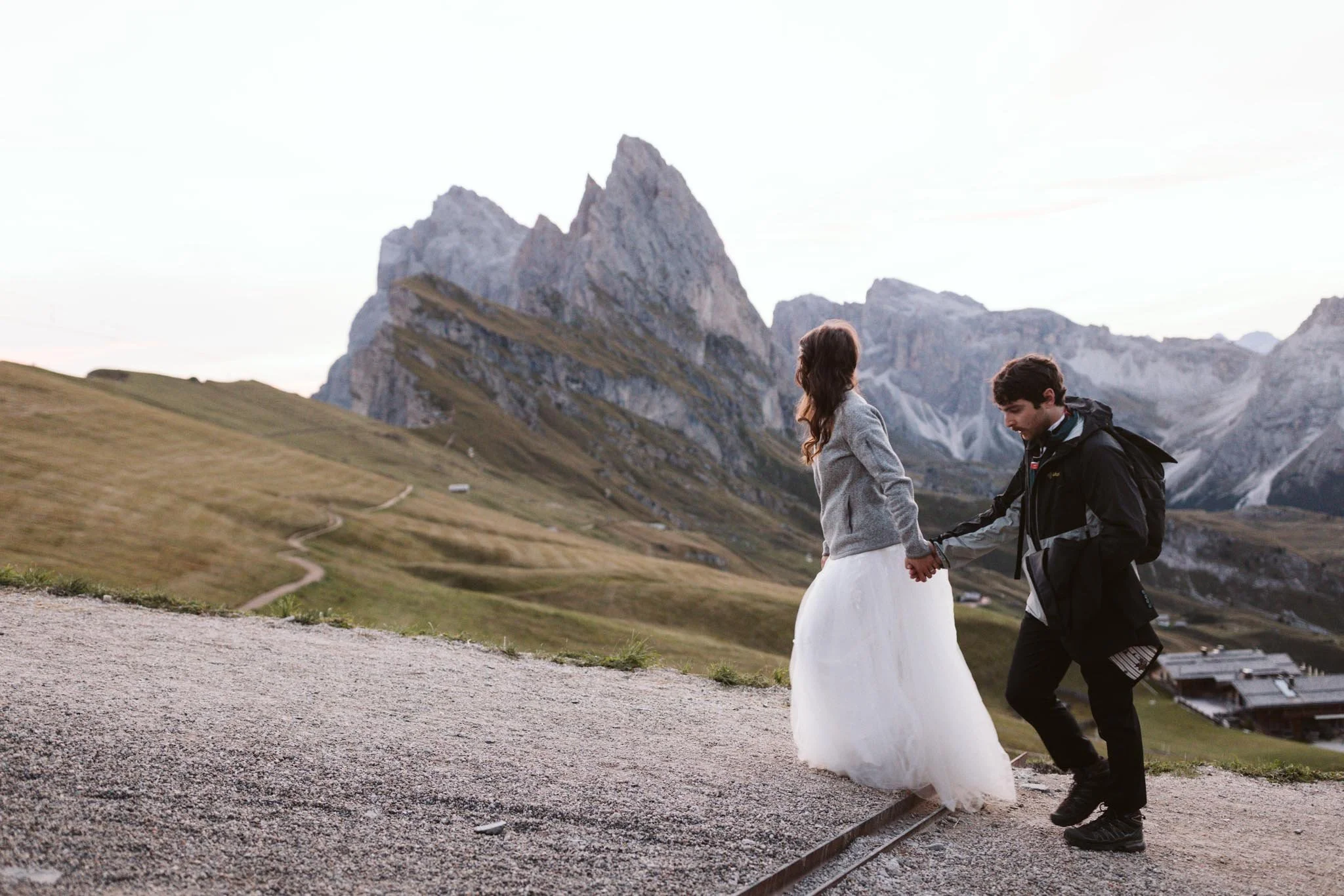 sunrise-hiking-elopement-in-the-dolomites-seceda-italy-alpe-di-suisi-mountain-biking-nicole-daacke-photography-551.jpg