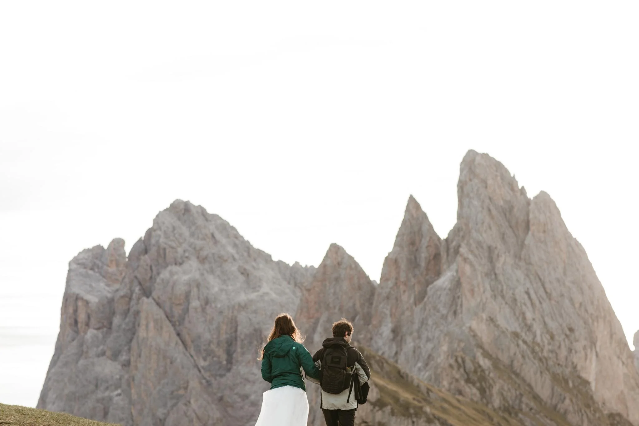 sunrise-hiking-elopement-in-the-dolomites-seceda-italy-alpe-di-suisi-mountain-biking-nicole-daacke-photography-813.jpg