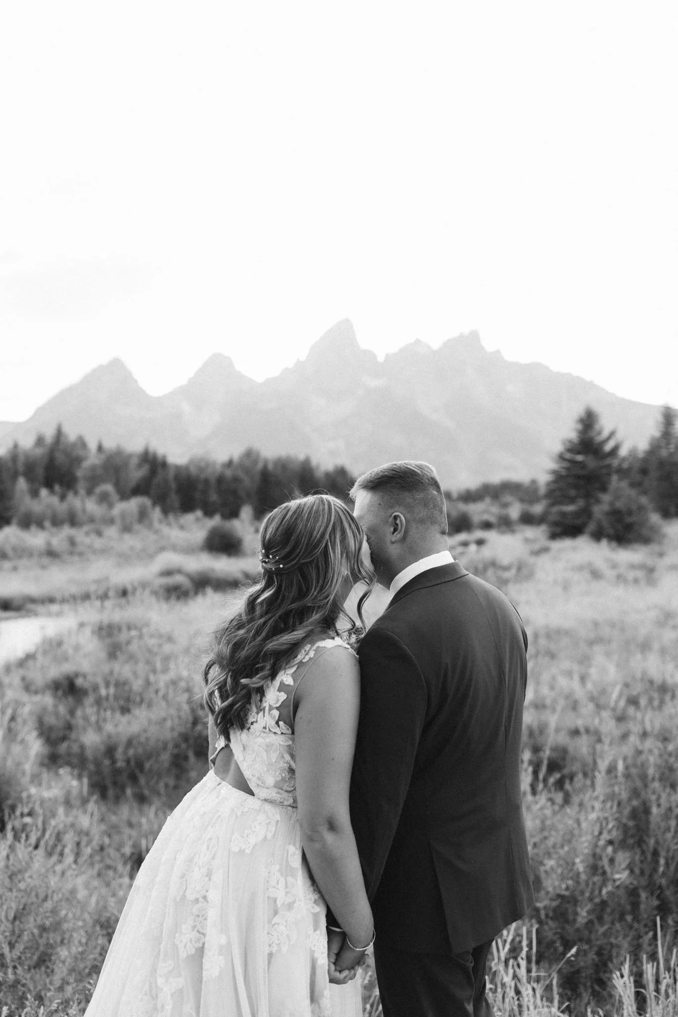 summer-adventure-elopement-grand-teton-national-park-nicole-daacke-photography-641.jpg