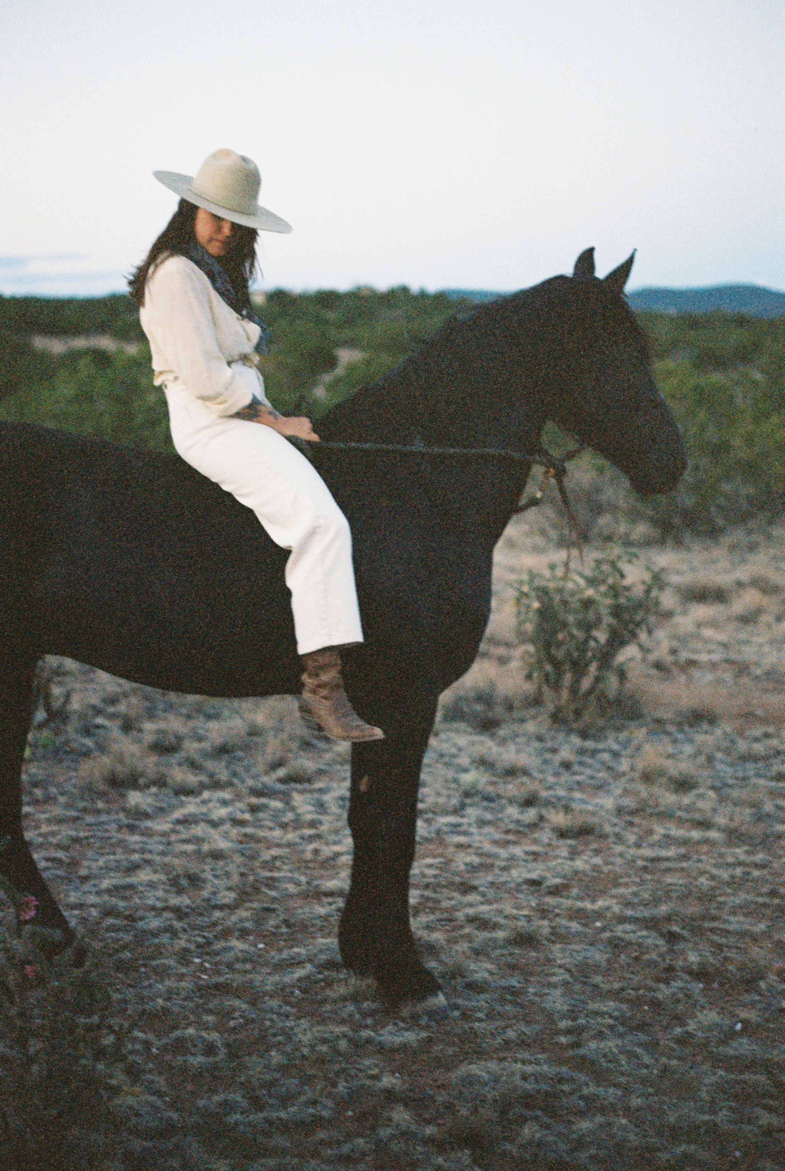 Laura Halcon and Kit Santa Fe 35mm-23.jpg