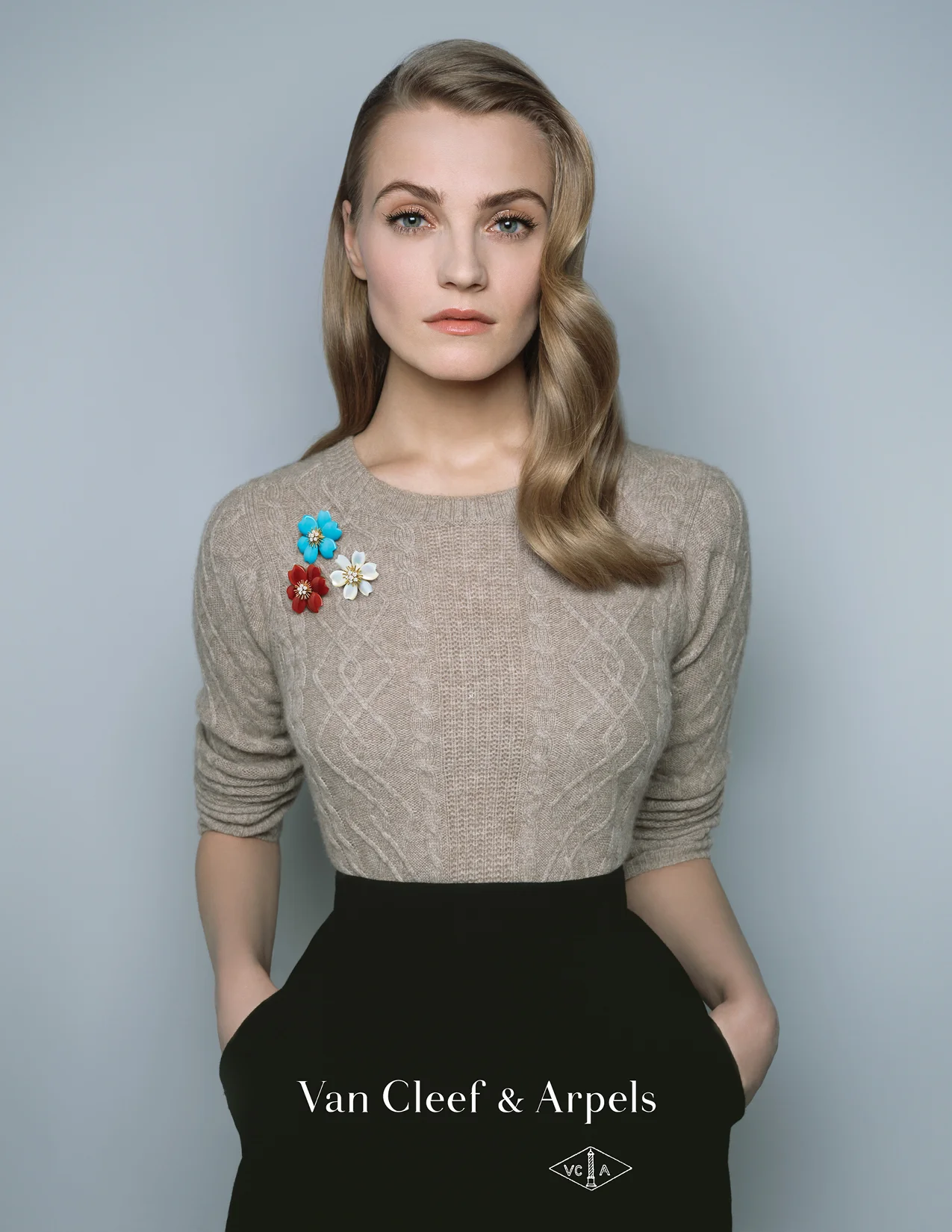 #vancleefarpels #fw17 #campaign #jewelry #brigitteniedermair #carineroitfeld #annajagodzinska #jimkaemmerling #oliverschawalder #topolino