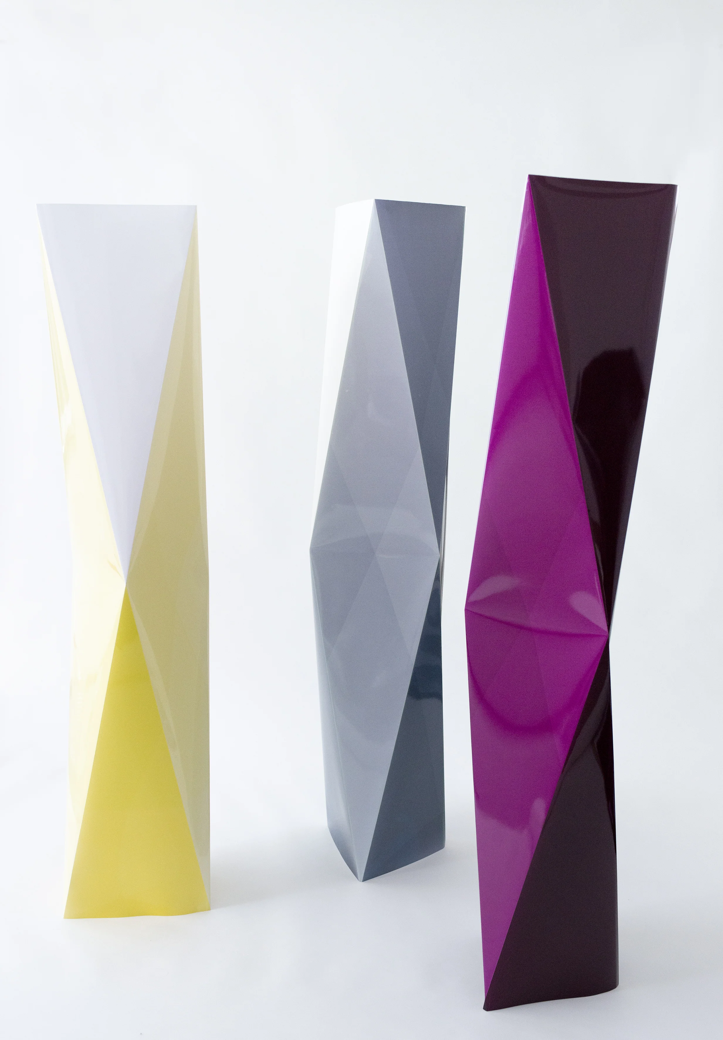 Stefanie Seufert owers Option #2, Just Yellow, Atlas Grey, Dark Aubergine, 2016 Fotogramm / Farbpapier Courtesy Stefanie Seufert © Stefanie Seufert