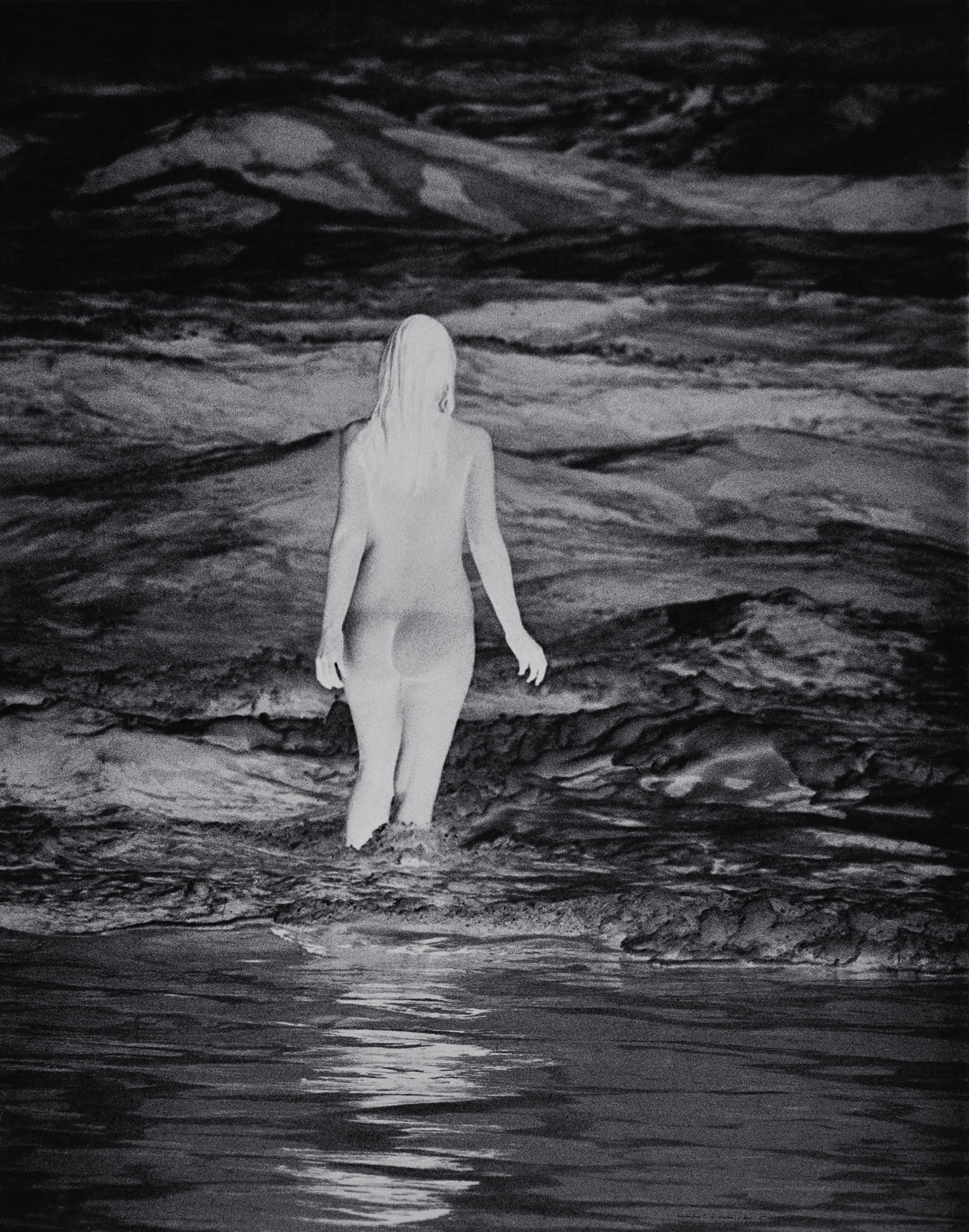 Anne Collier, Negative (California), 2013 © Anne Collier; Courtesy of the artist; Anton Kern Gallery, New York; Galerie Neu, Berlin; and The Modern Institute/Toby Webster Ltd., Glasgow