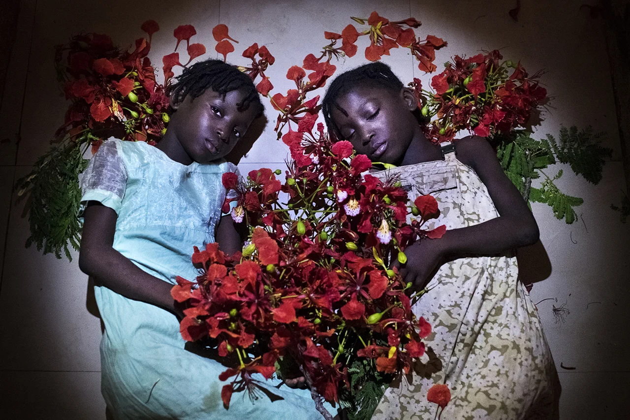 Sanne_de_Wilde_&_Benedicte_Kurzen_CAP_Prize_Winners_2019_LAND_OF_IBEJI_1280px_01.jpg