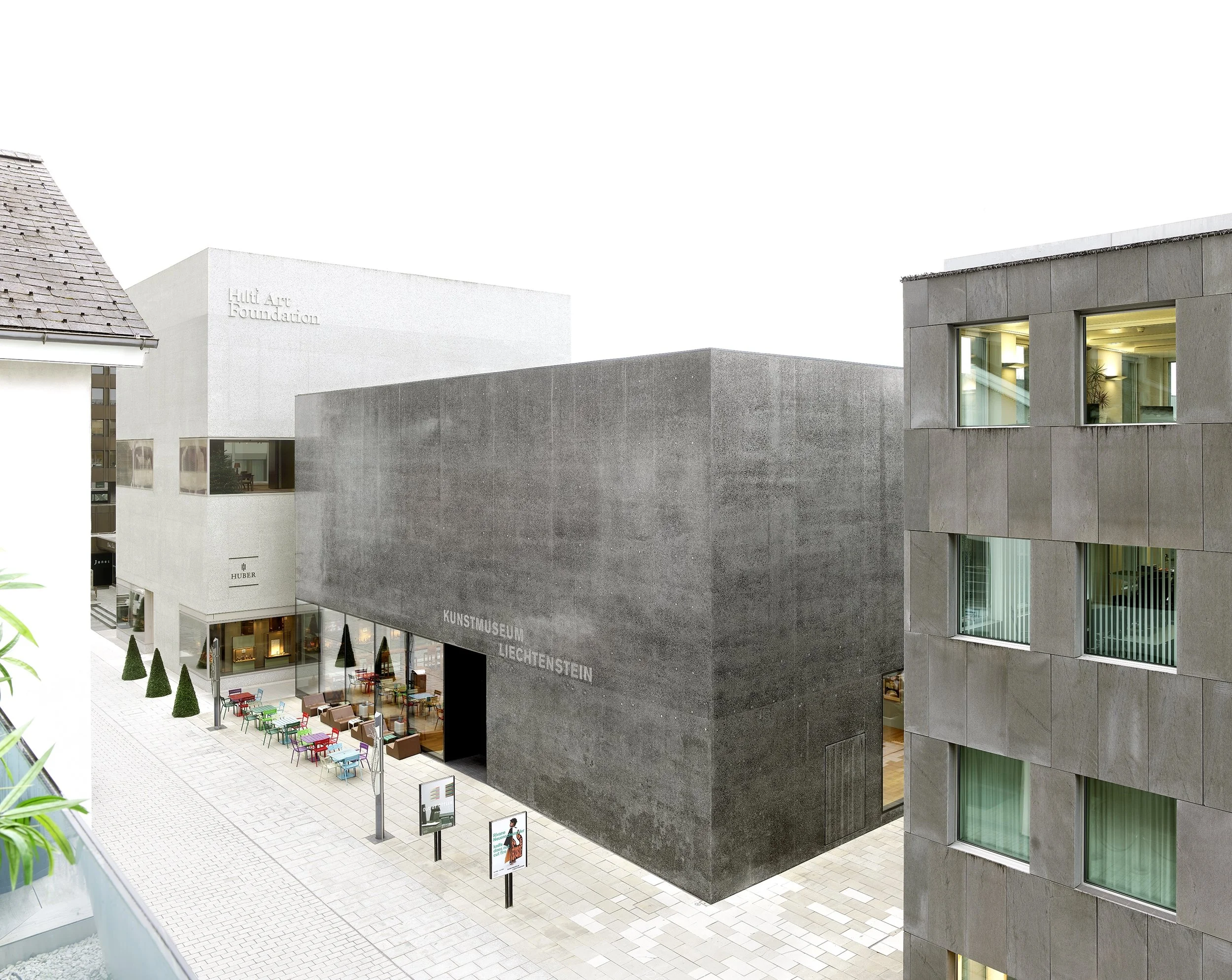 Candida Höfer. Liechtenstein | Kunstmuseum Liechtenstein | Vaduz