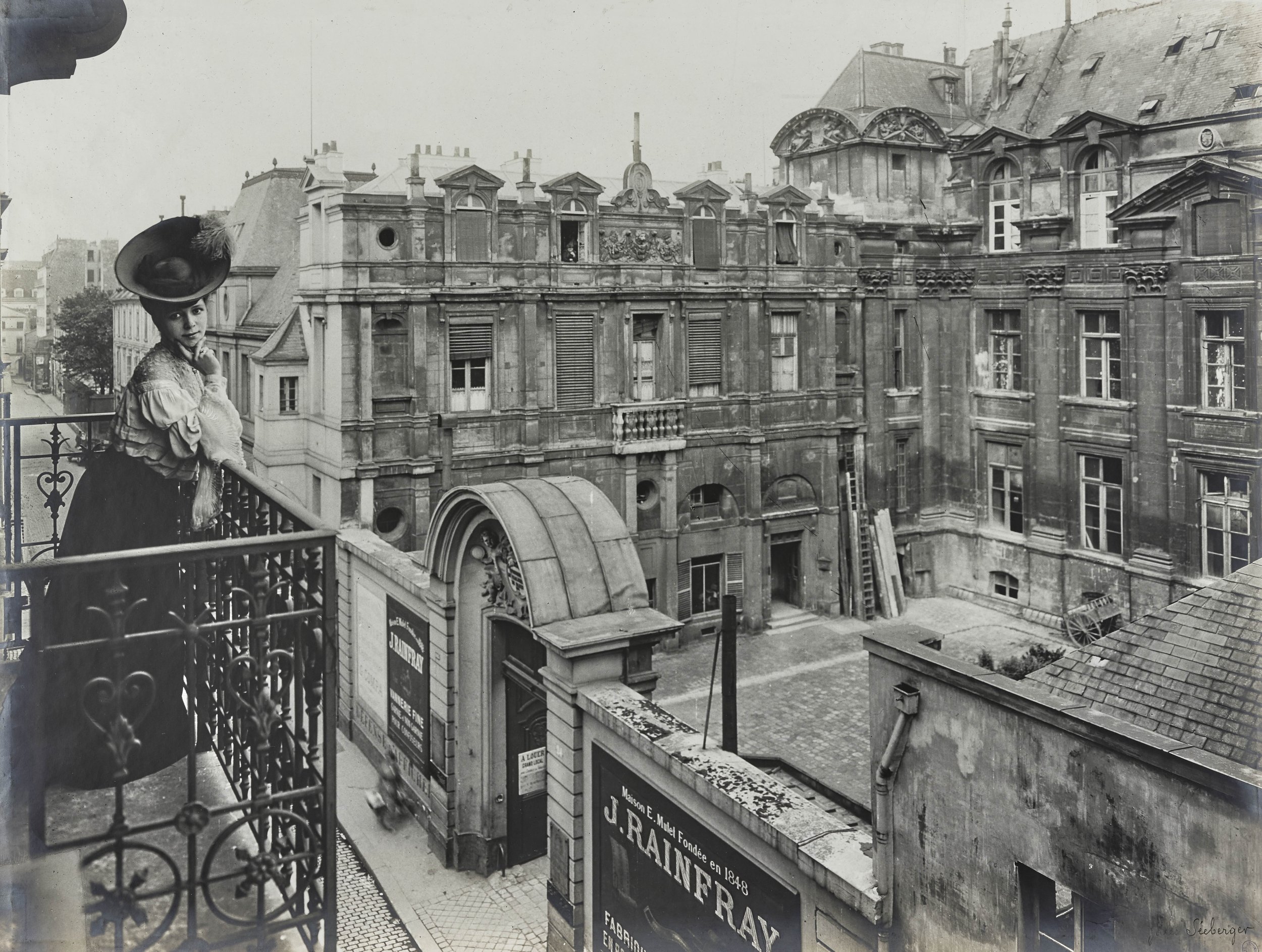 Revoir Paris | Huis Marseille - Museum for Photography | Amsterdam