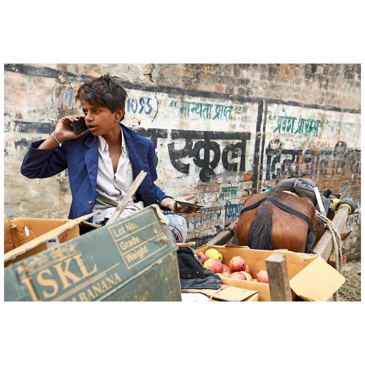 "Businessman", Delhi, Indien &copy; Robert B&ouml;sch

Das Meer ist schief&hellip;

&hellip;oder Bilder, die ich gesehen habe &ndash; der neue Bildband von Robert B&ouml;sch. Ein Werk, das sich der klassischen Dokumentation entzieht.

Die K