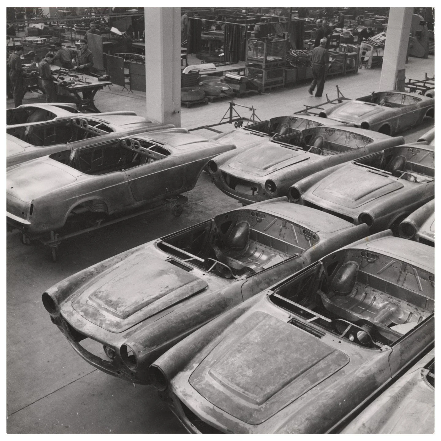 Anita Niesz, Fiat-Werke, Turin, Italien, 1959 &copy; Anita Niesz / Fotostiftung Schweiz

Frauen. Fragen. Fotoarchive. 

Es ist eine stille, aber tiefgreifende Diskrepanz, die in den Speichern unserer Ged&auml;chtnisinstitutionen schlummert. Wer die G