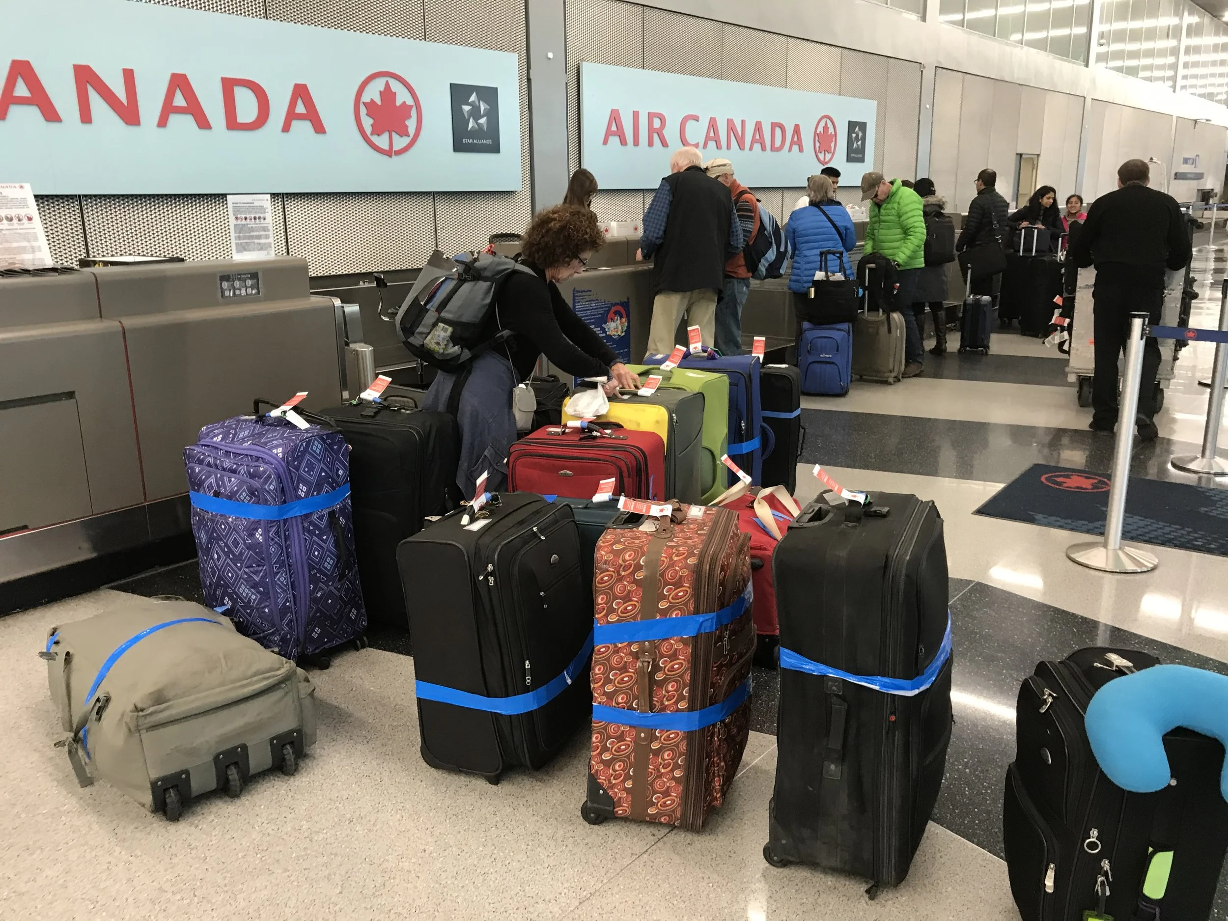 The scene at the AirCanada check-in counter at O’Hare Airport, Chicago.