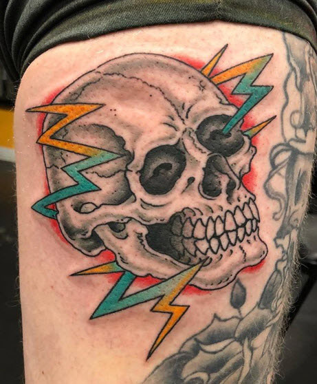Skull-with-lightning-tattoo.jpg