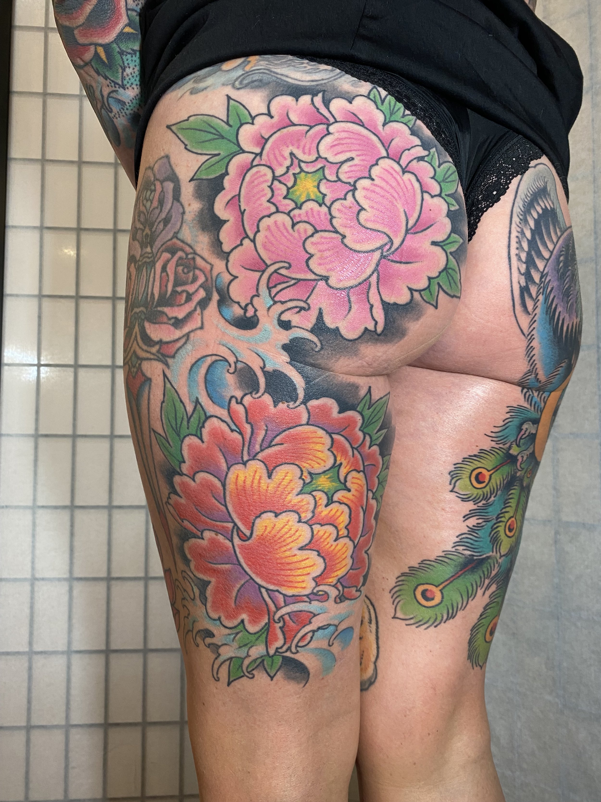 Jason Brooks-Japanese-Lotus-Flower-Tattoo.jpg