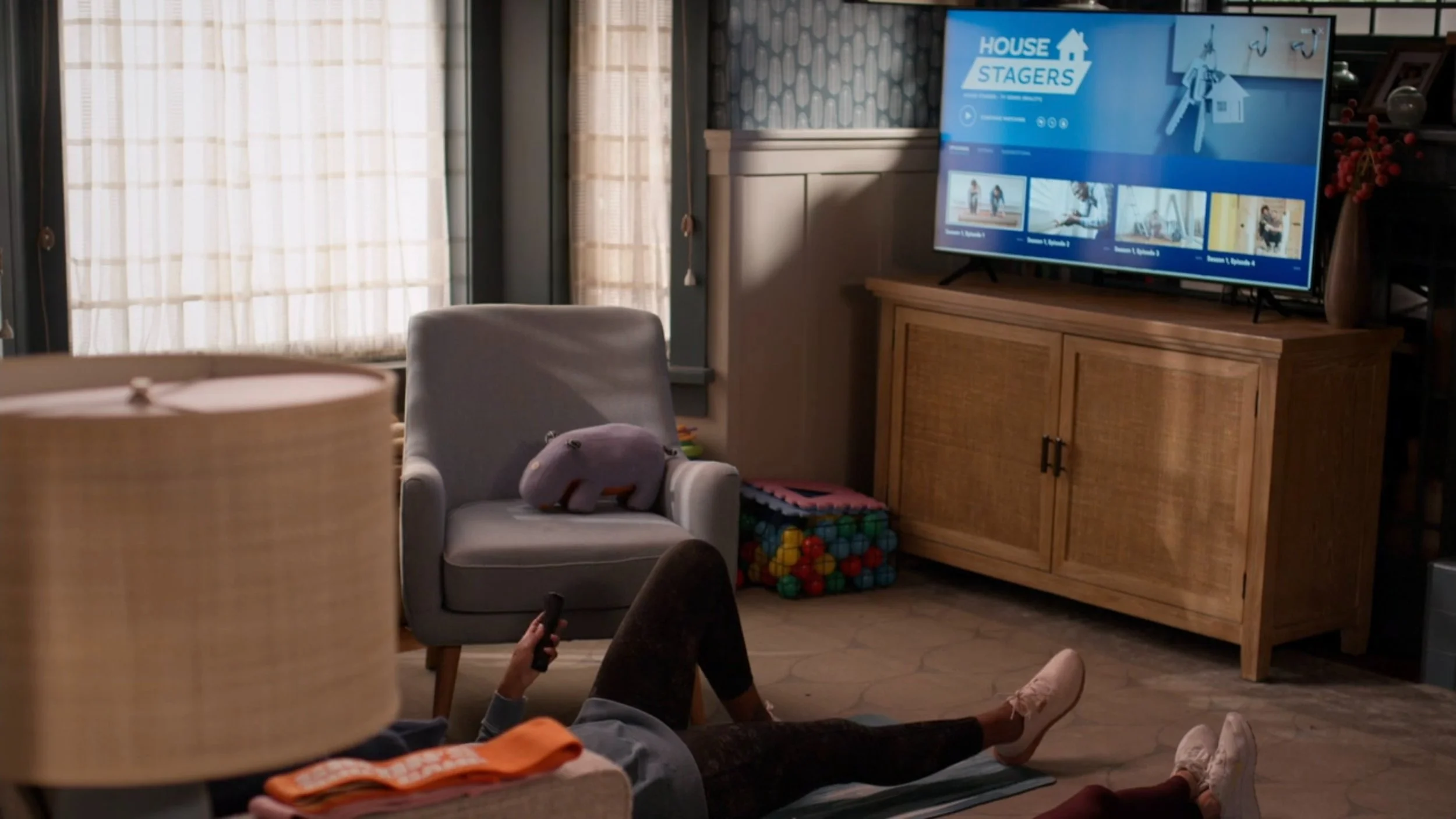 VS--DisneyPlus-HomeEconomics-0’21” (1).jpg