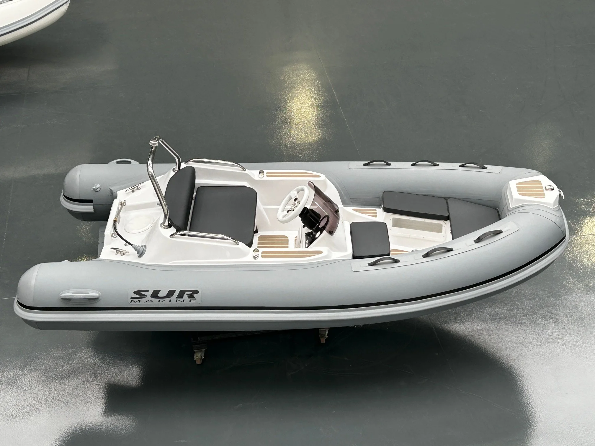 ST 370 B.JPG