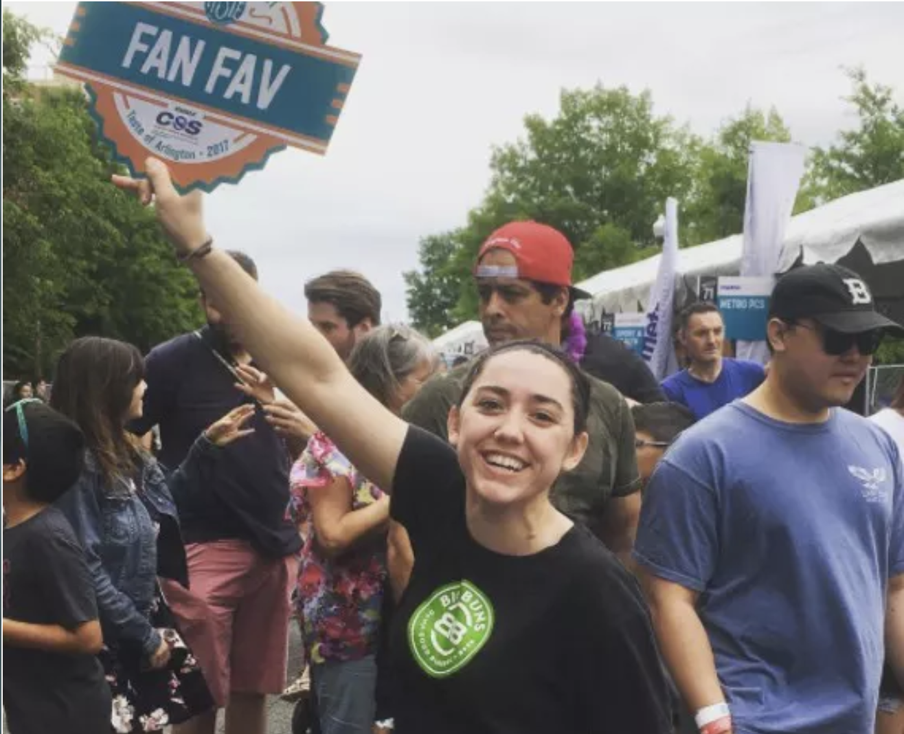 Pictured above — 2017 Taste of Arlington 'Fan Favorite'