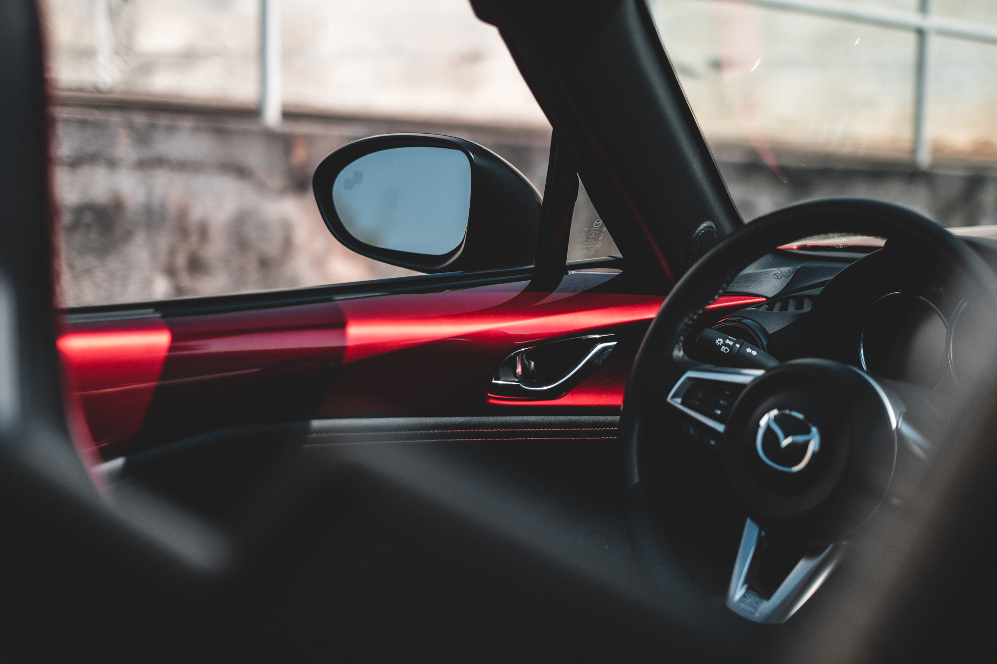 LuxuryReports_2019_Mazda_MX5_Club_0009_WEB.jpg