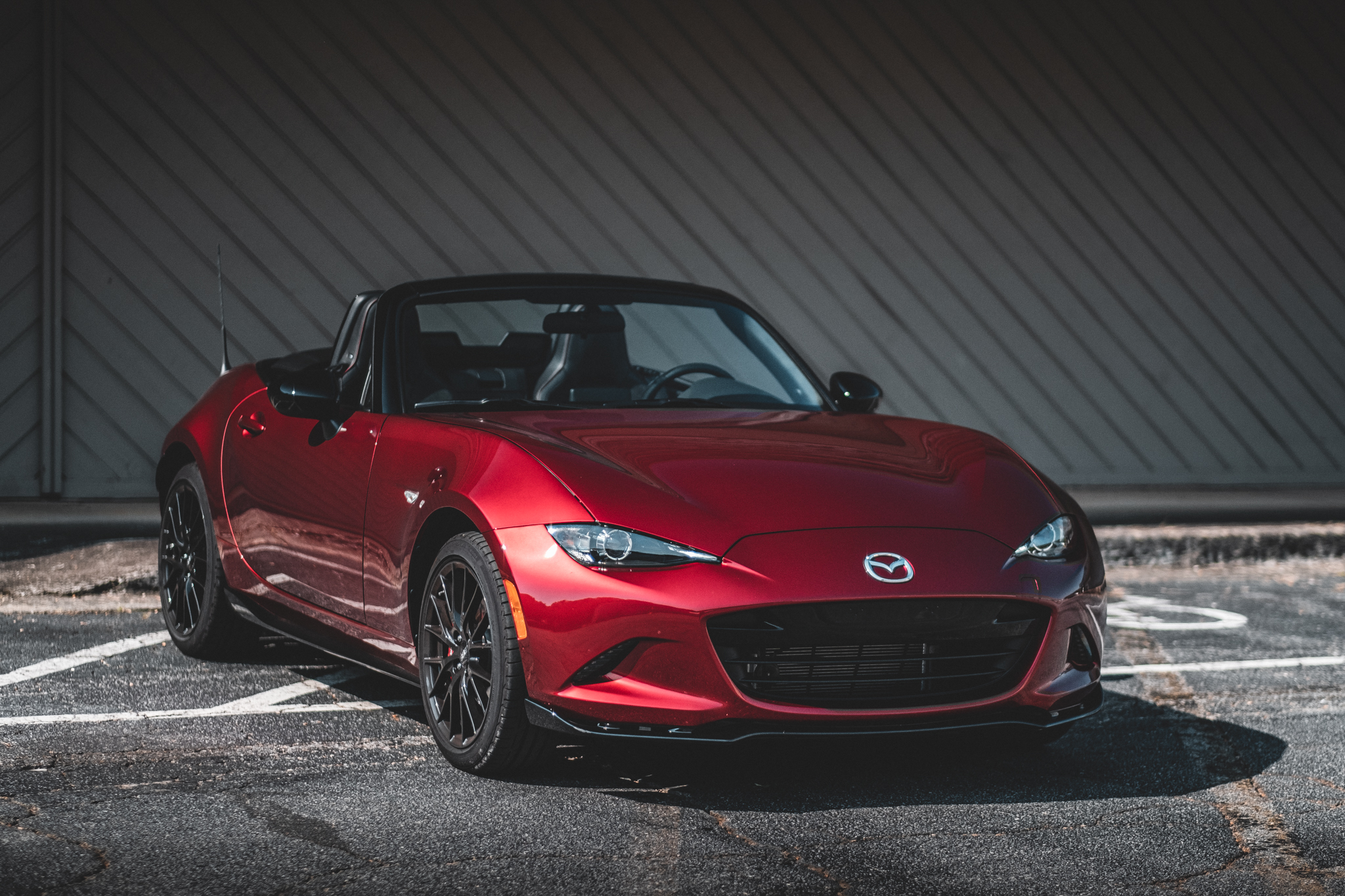 LuxuryReports_2019_Mazda_MX5_Club_0016_WEB.jpg