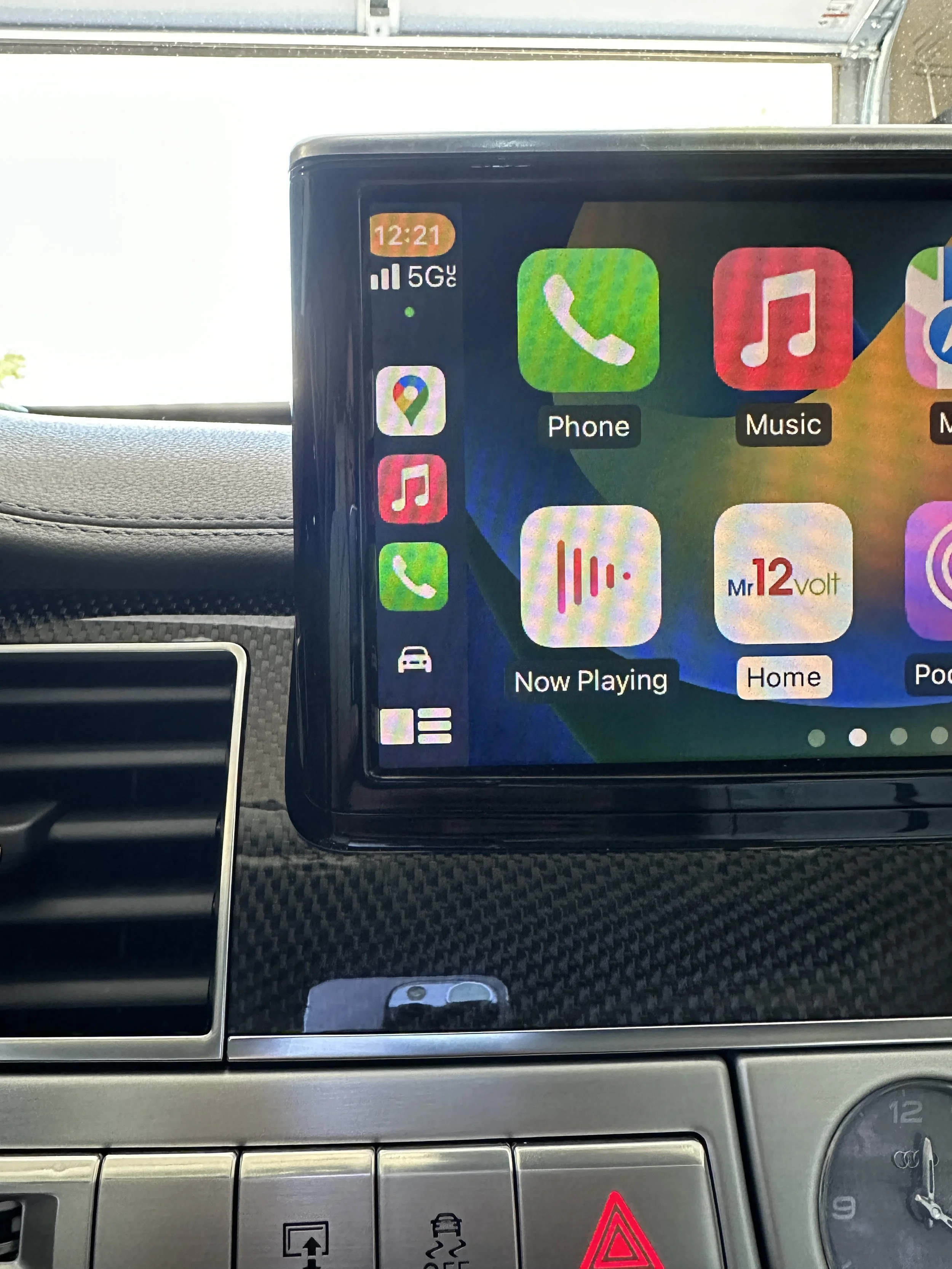 Mr12volt Wireless Apple CarPlay Adapter