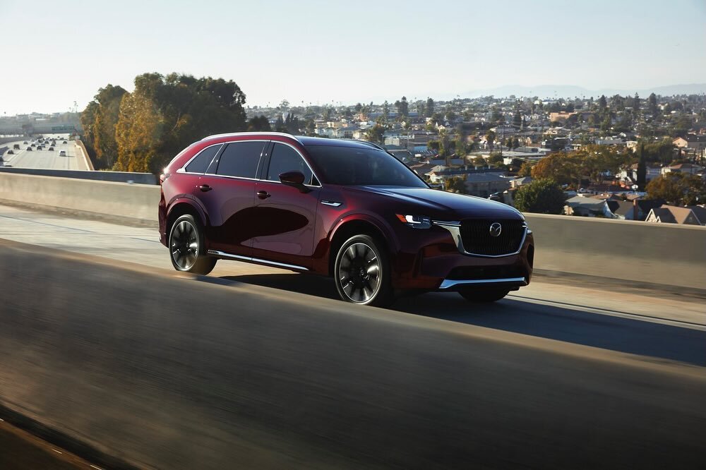 So @motortrend declared their SUV of the year the Blazer EV&hellip;swipe over to see the hilarity of their &lsquo;decision&rsquo;! Anyhoo, my SUV of 2023 is the @mazdausa CX90.  Why?  Because the CX90 is not just a mere three row crossover&hellip;it 