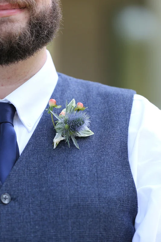 groom boutinneire.jpg