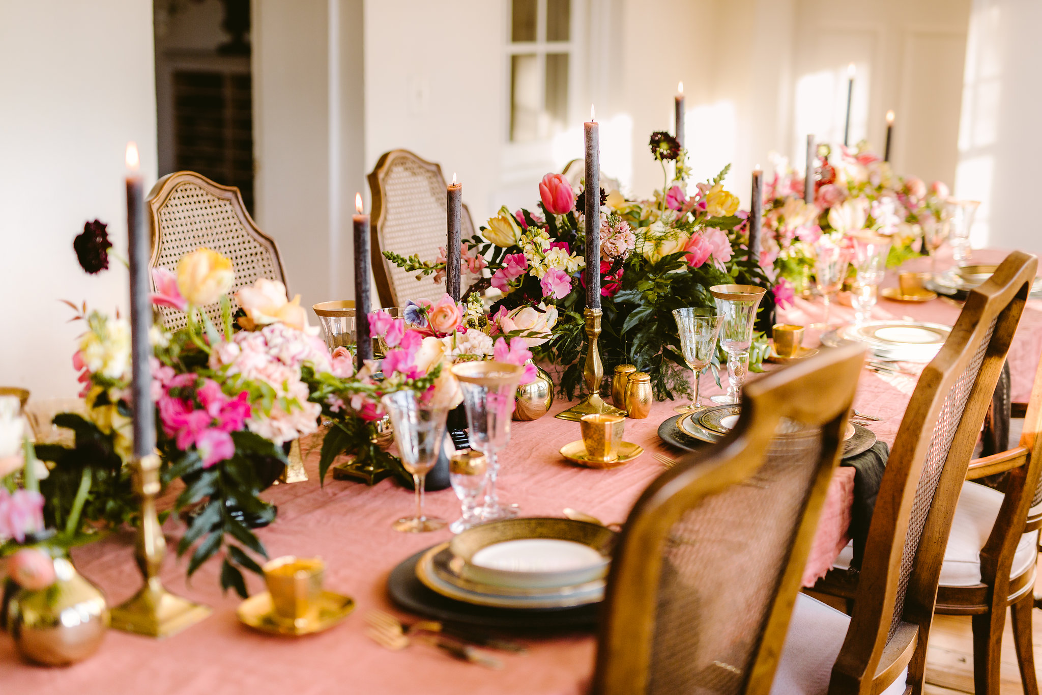 tablescape-luxury-wedding-reception-flowers-and-candles.jpg