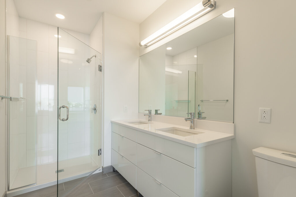 15_Bathroom--4.jpg