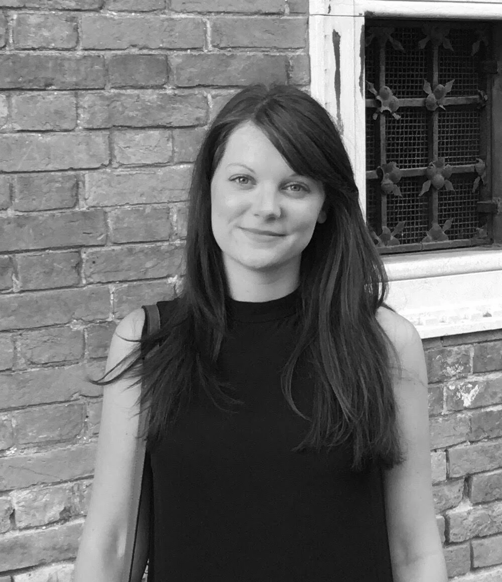 CLAIRE CHRISTOPHOLUS Assistant Volunteer Coordinator volunteer@schoolboxproject.org