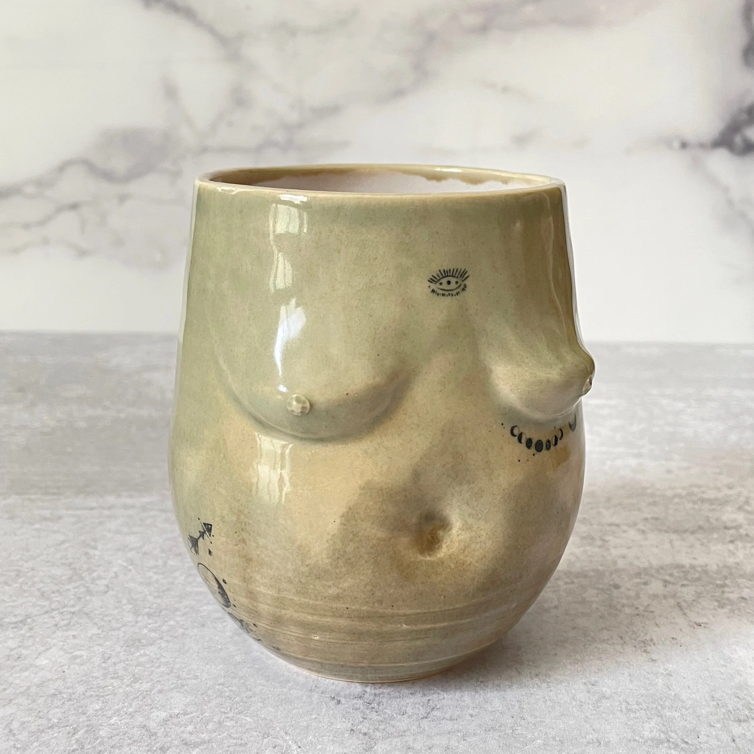 52140F31-4992-4A79-B5F5-7BFE223ED2DD