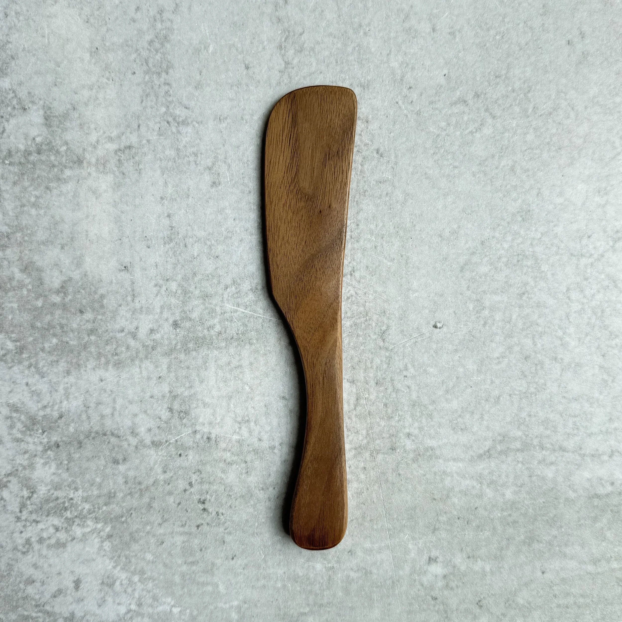 Walnut Wood Rounded Spreader