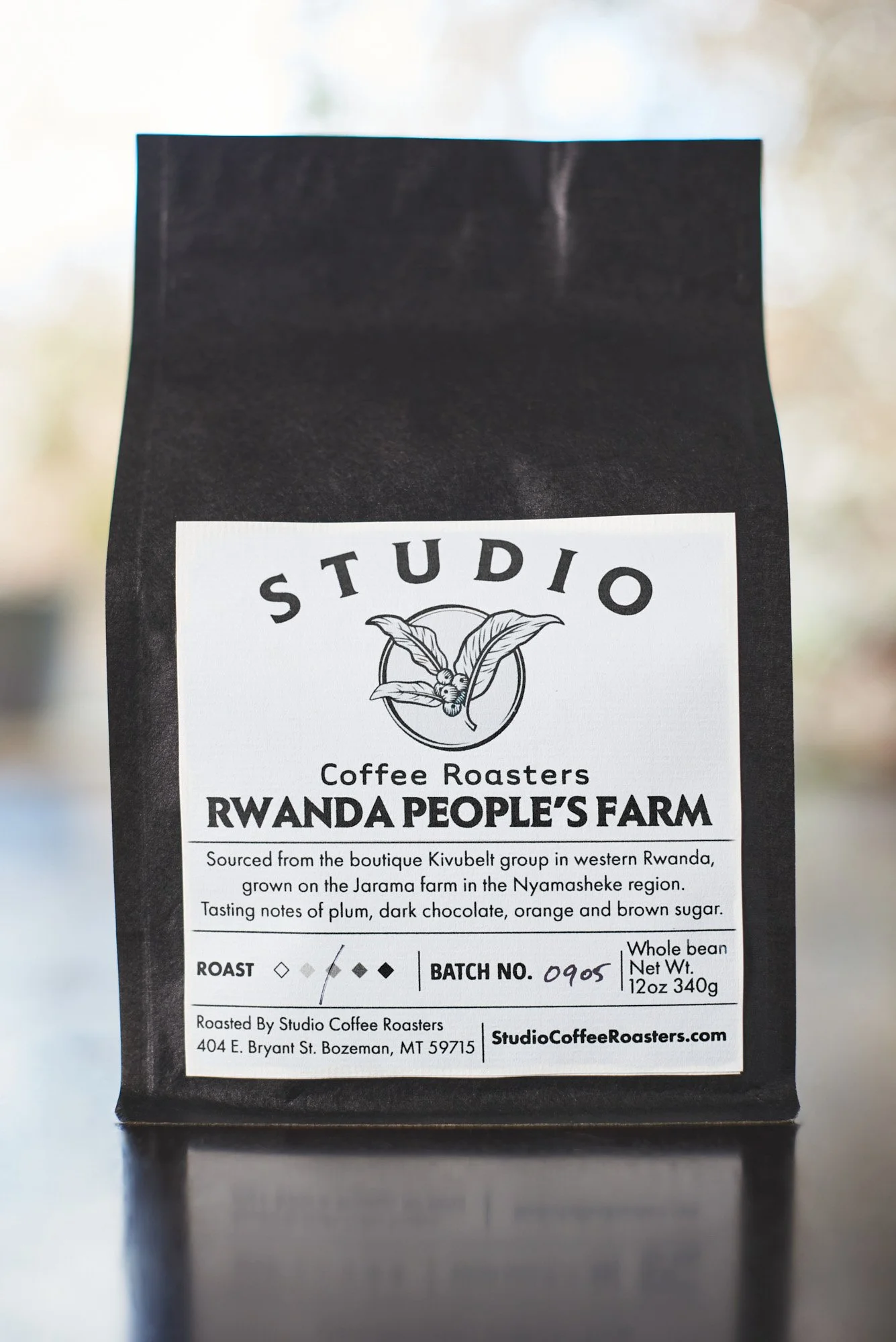 Rwanda_Peoples_Farm_12oz_studio_coffee_0543_opt_web.jpg