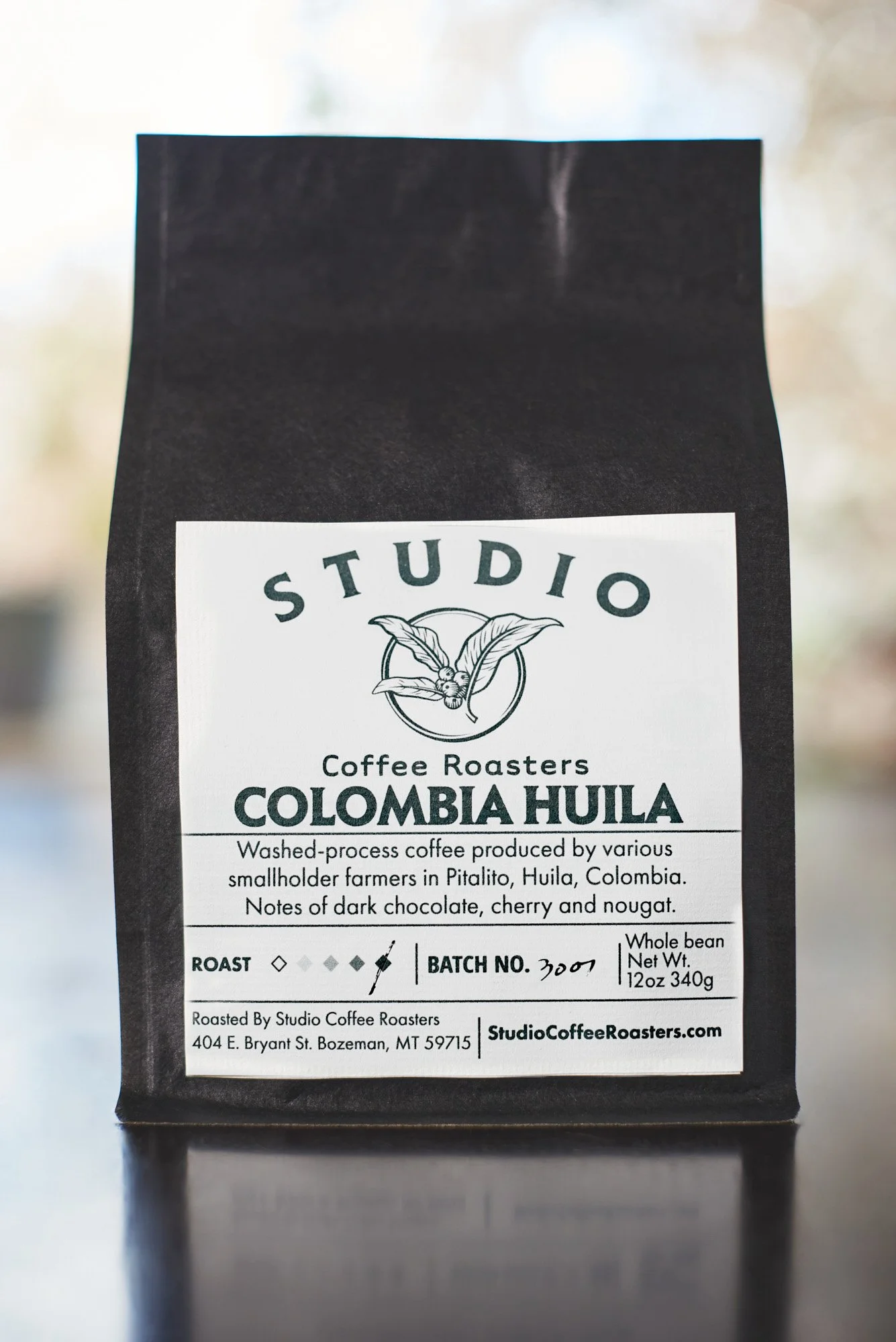 Colombia_Hulia_12oz_studio_coffee_1142_opt_web.jpg