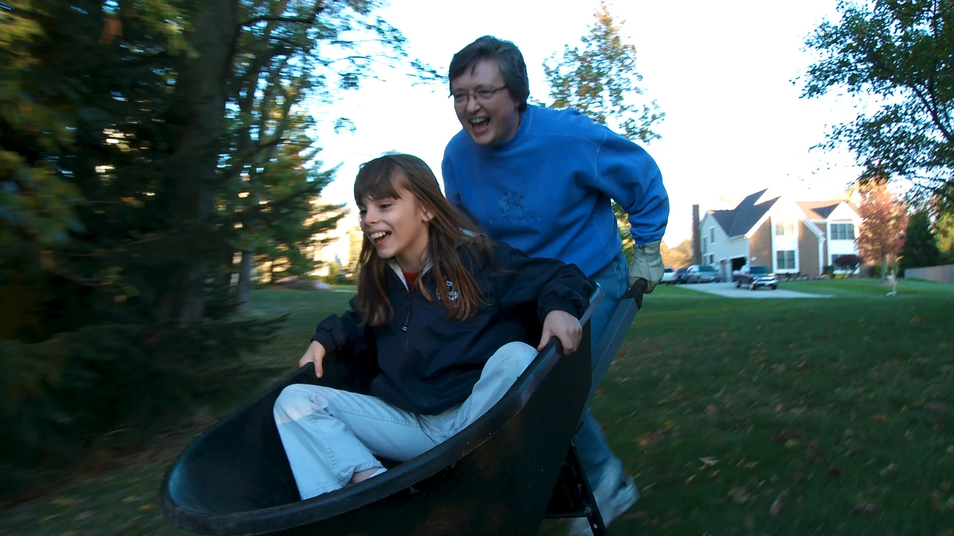 SGA_Sherri_Wheelbarrow_300.jpg