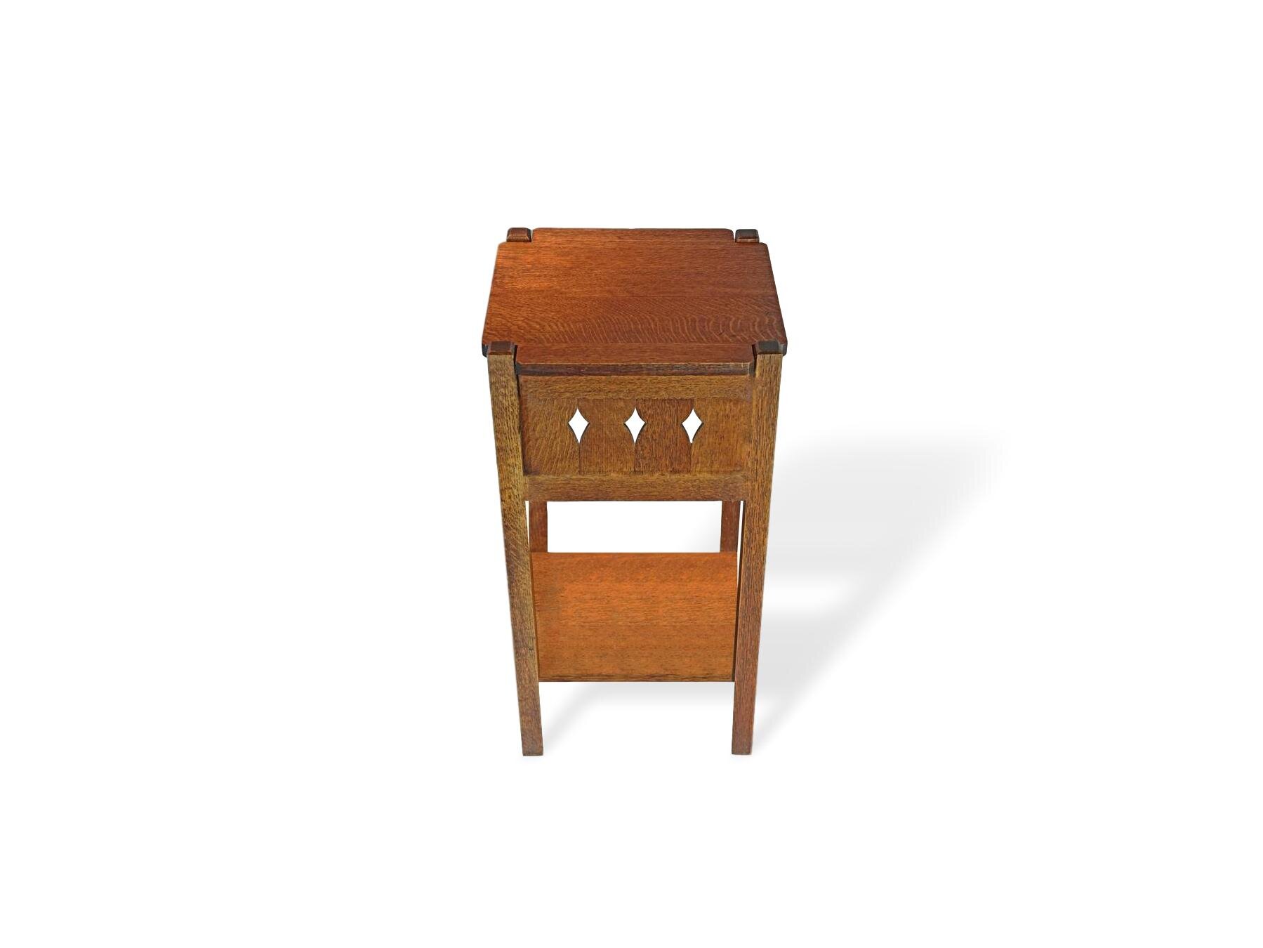 Art_Crafts_End_Table_Angled_Front_View_Final_org_l_clipped_rev_2.jpg
