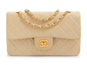 Chanel White Quilted Caviar Jumbo Timeless Classic Flap 2.55 Bag