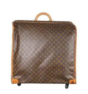 Sold at Auction: Louis Vuitton, Vintage Louis Vuitton Travel Garment  Folding Clothing Bag Luggage