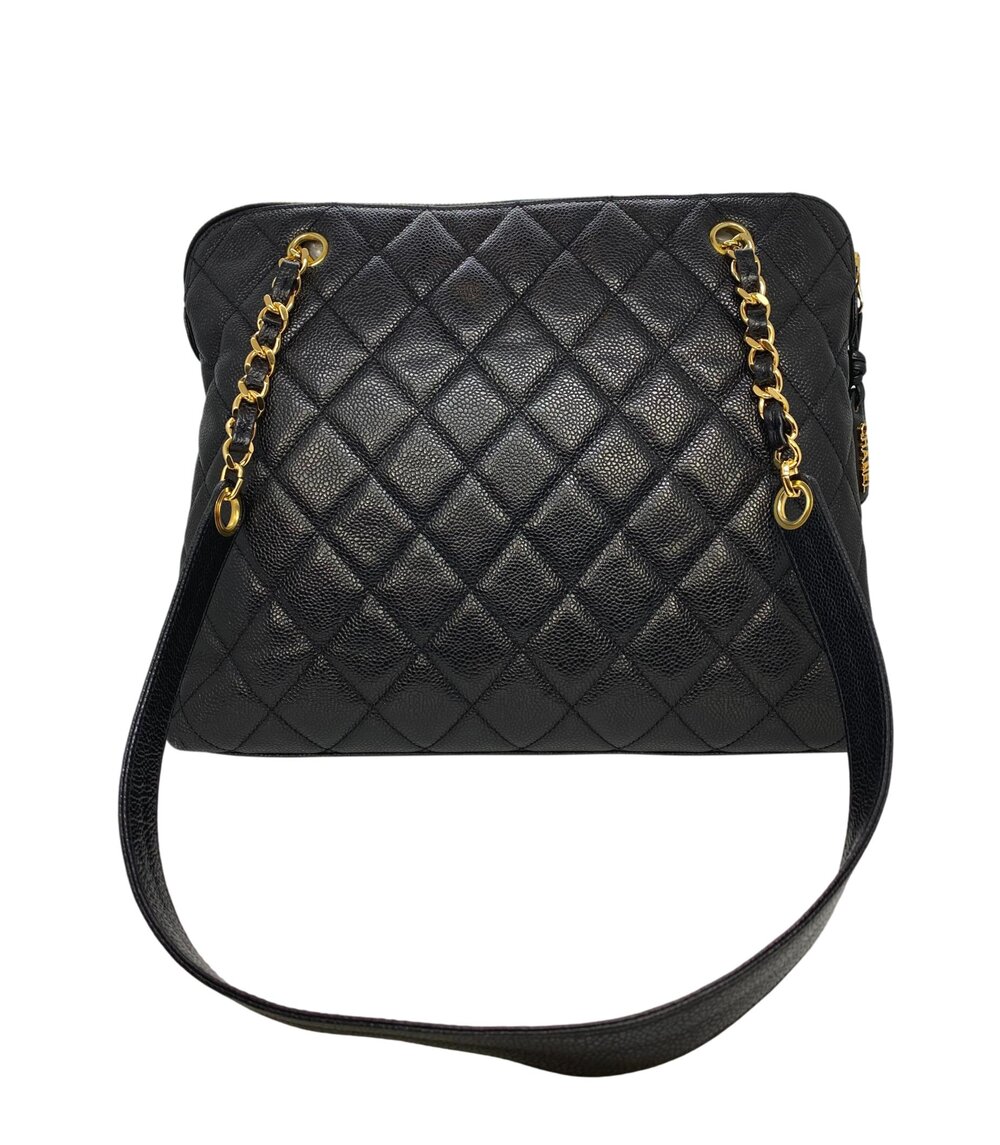 chanel quilted handbag leather