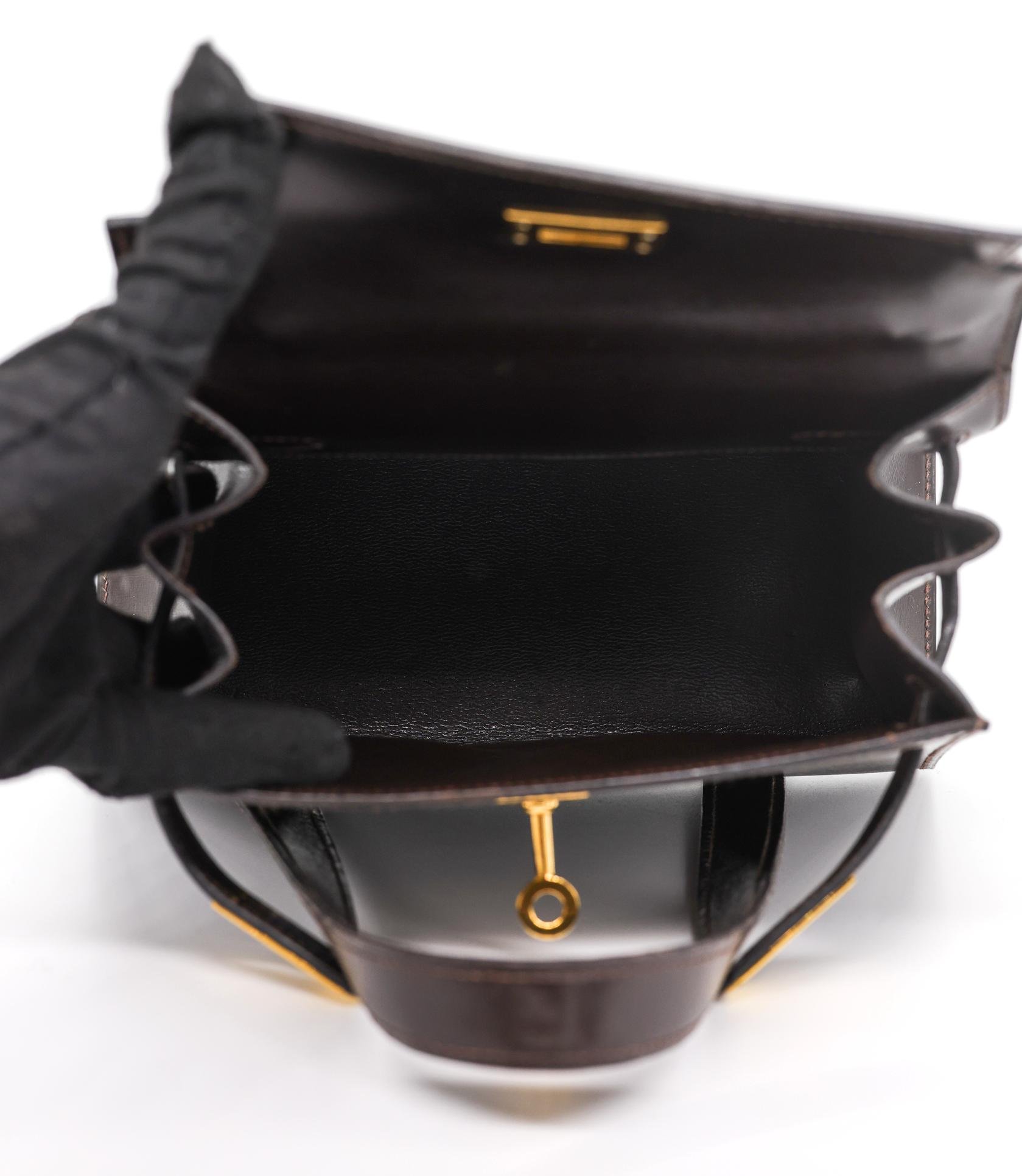 gildedagechristmasbags-102_clipped_rev_1.jpeg