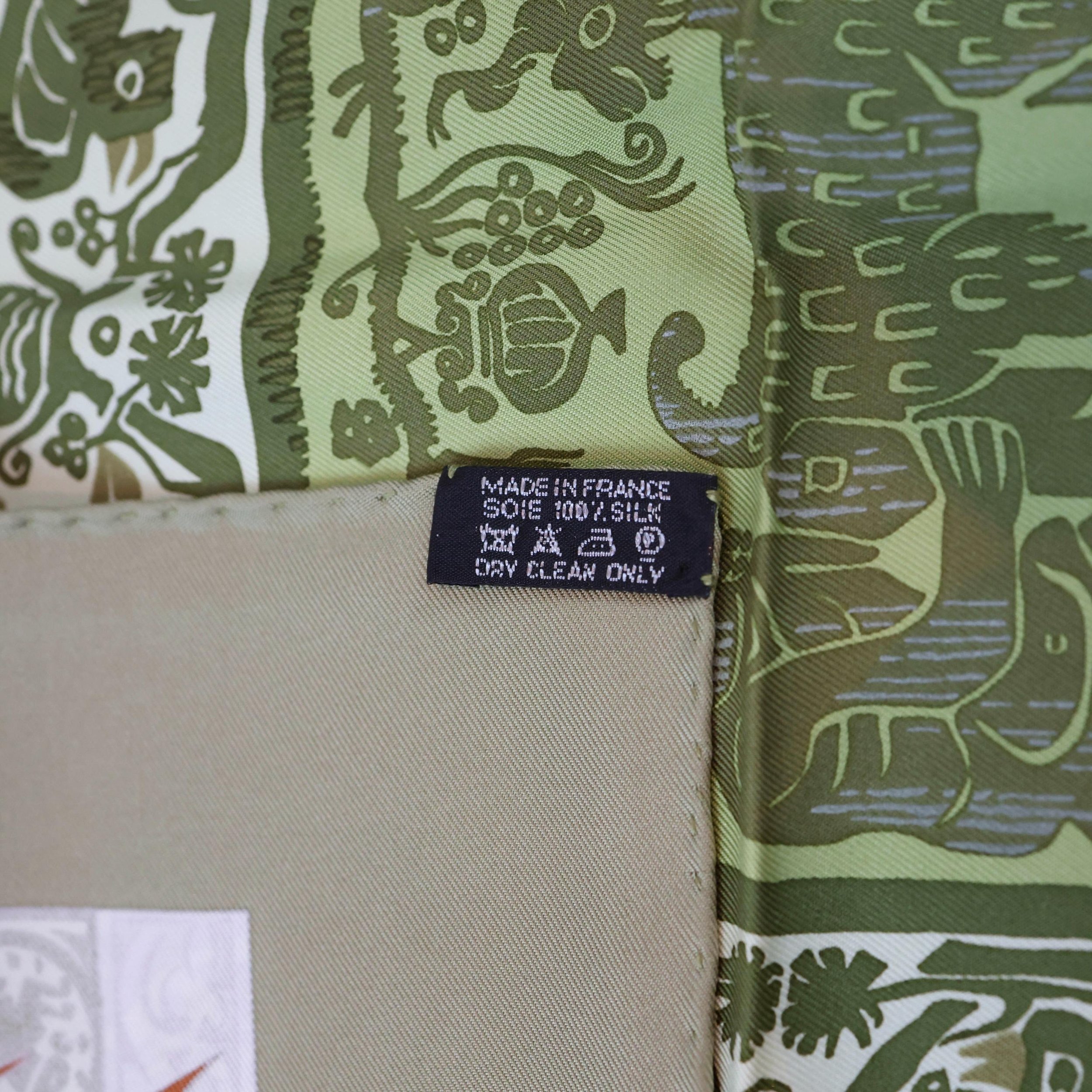 SCARVESFORGILDEDAGE-160_clipped_rev_1.jpeg