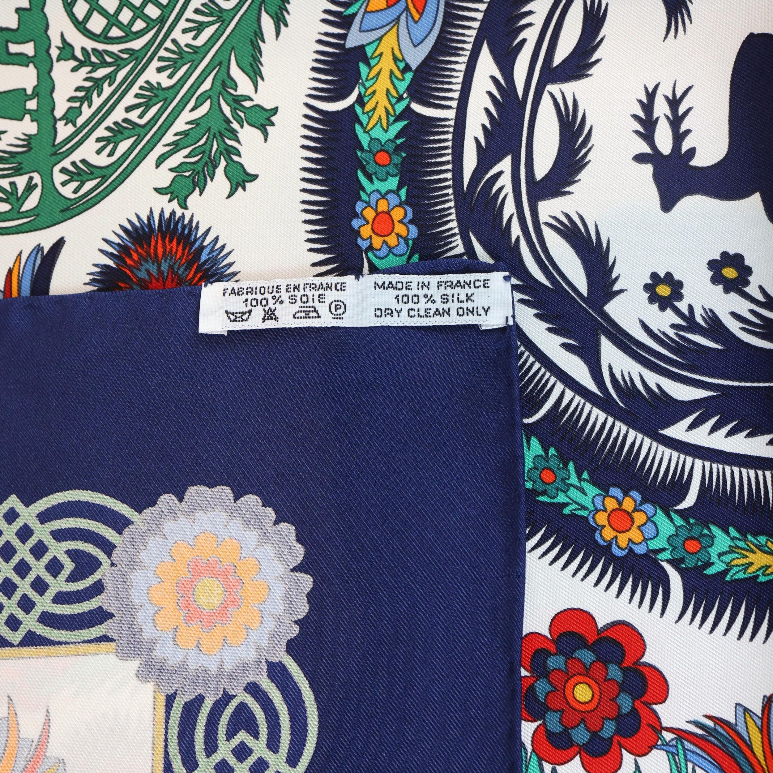 SCARVESFORGILDEDAGE-16_clipped_rev_1.jpeg