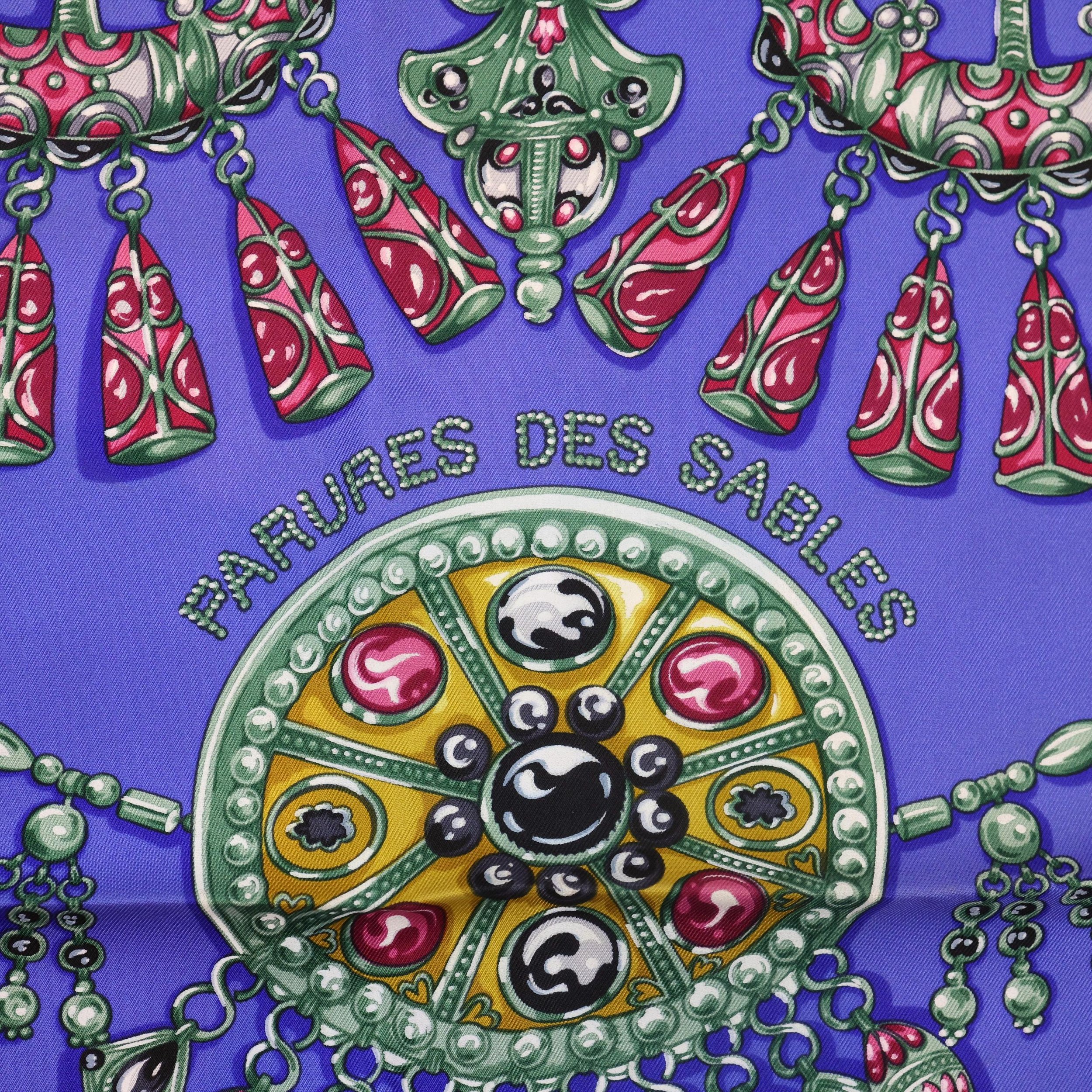 SCARVESFORGILDEDAGE-176_clipped_rev_1.jpeg