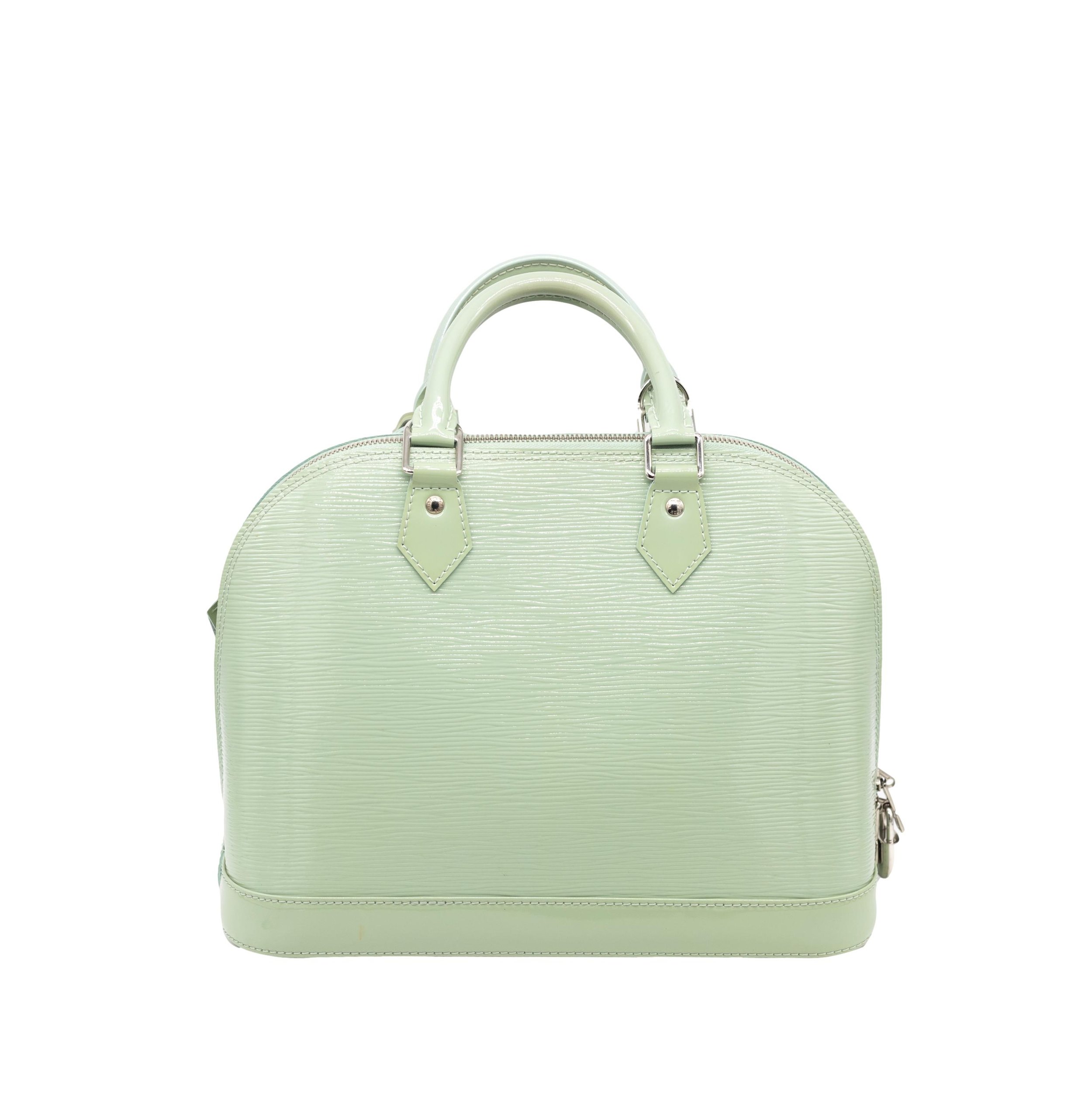 gildedagevintagebags2022-13_clipped_rev_1.jpeg